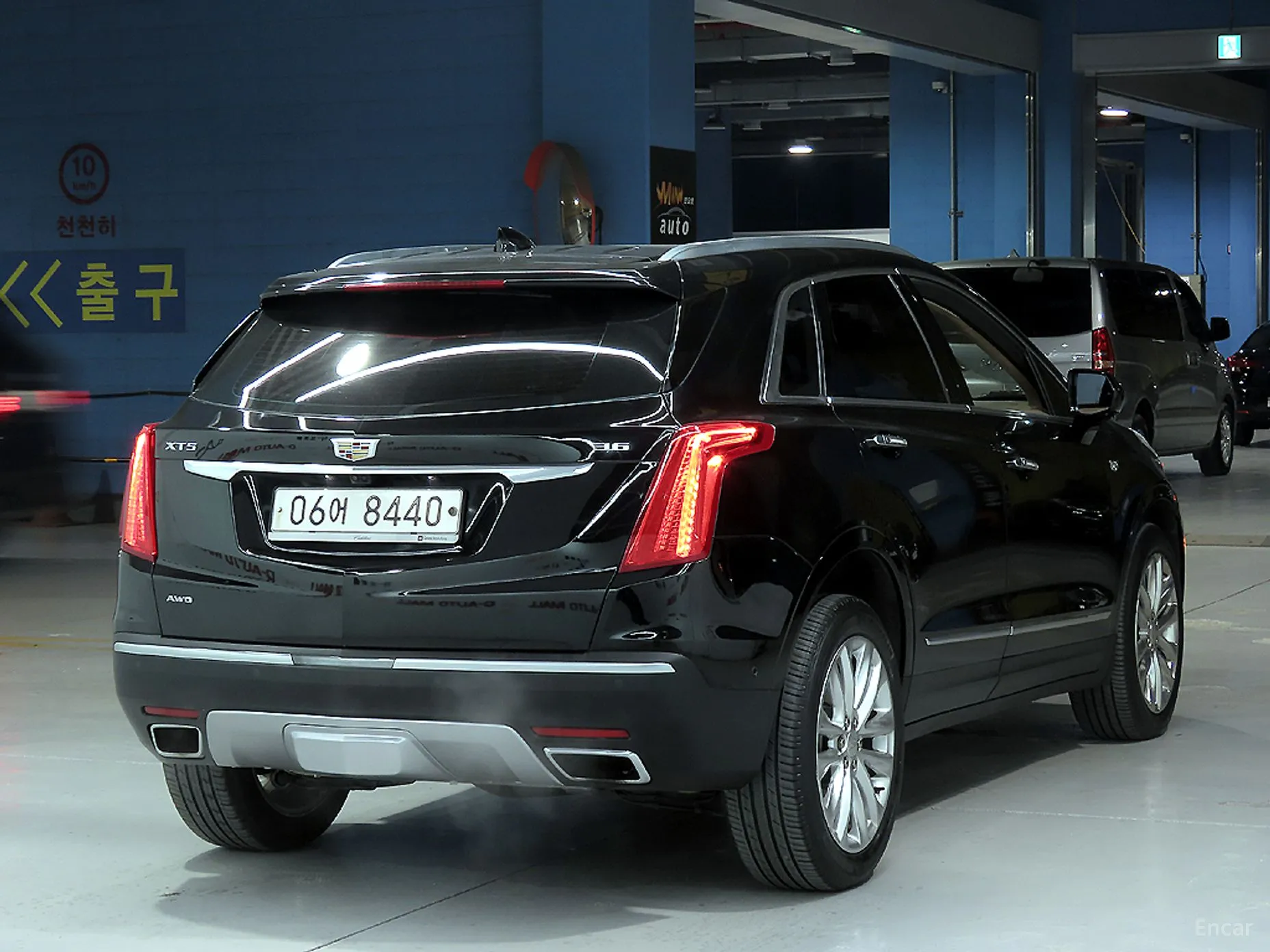 Cadillac XT5 превью 4