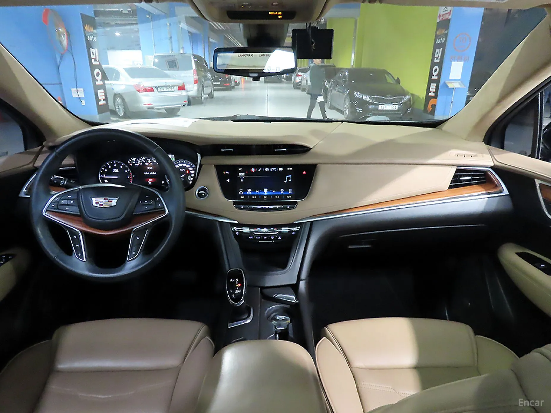 Cadillac XT5 превью 5