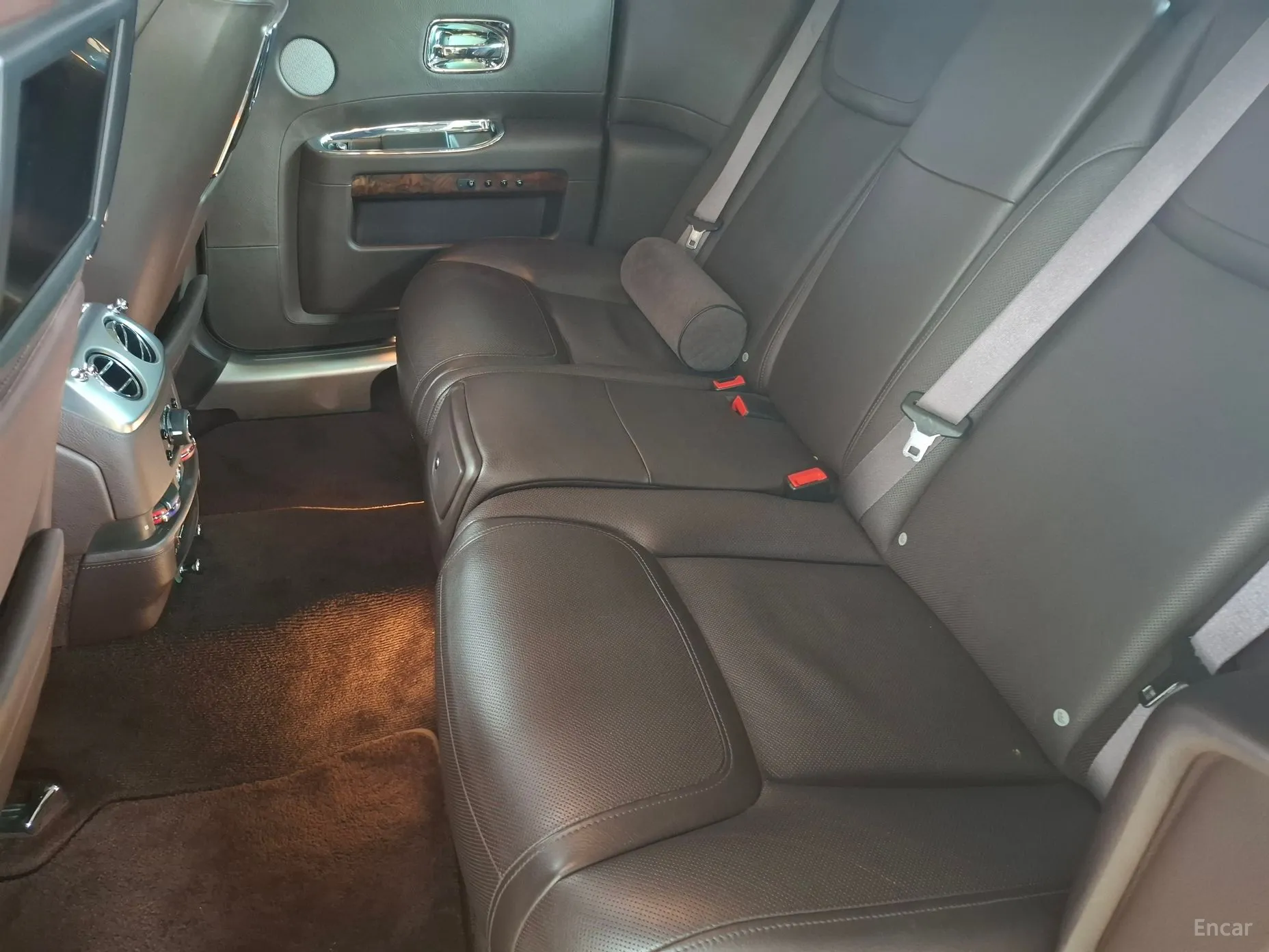 Rolls-Royce Ghost превью 7