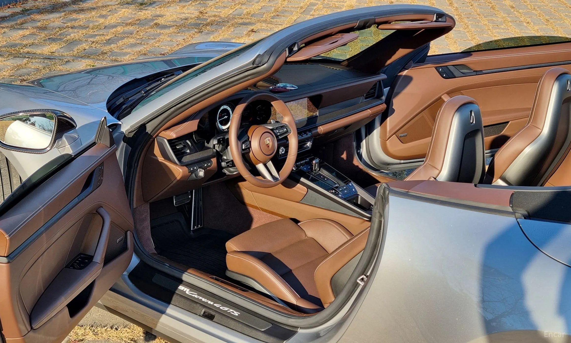 Porsche 911 (992) превью 10