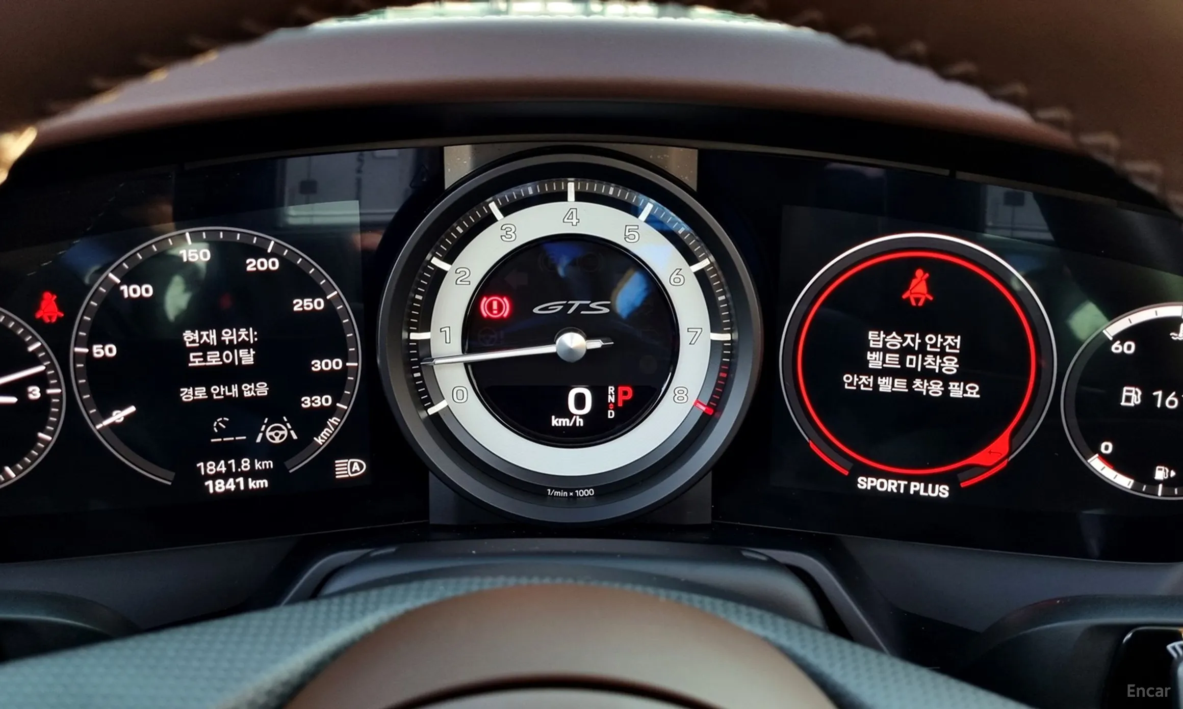 Porsche 911 (992) превью 16