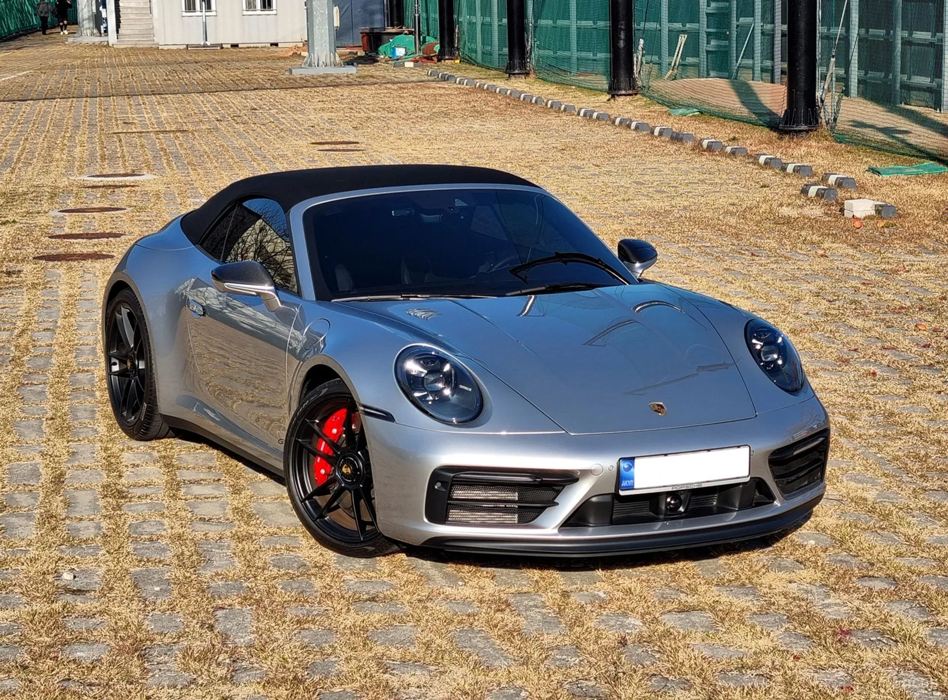 Porsche 911 (992) превью 4
