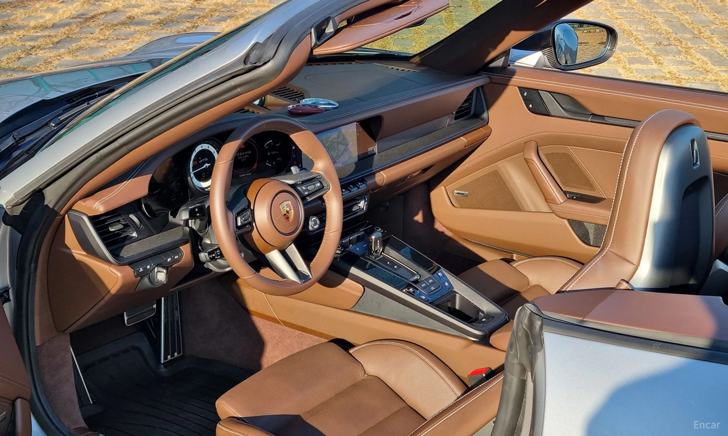 Porsche 911 (992) превью 9