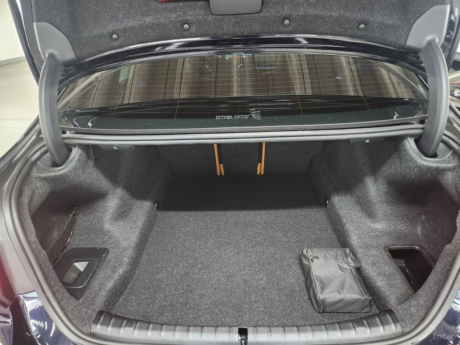 BMW 5 Series (G30) превью 18