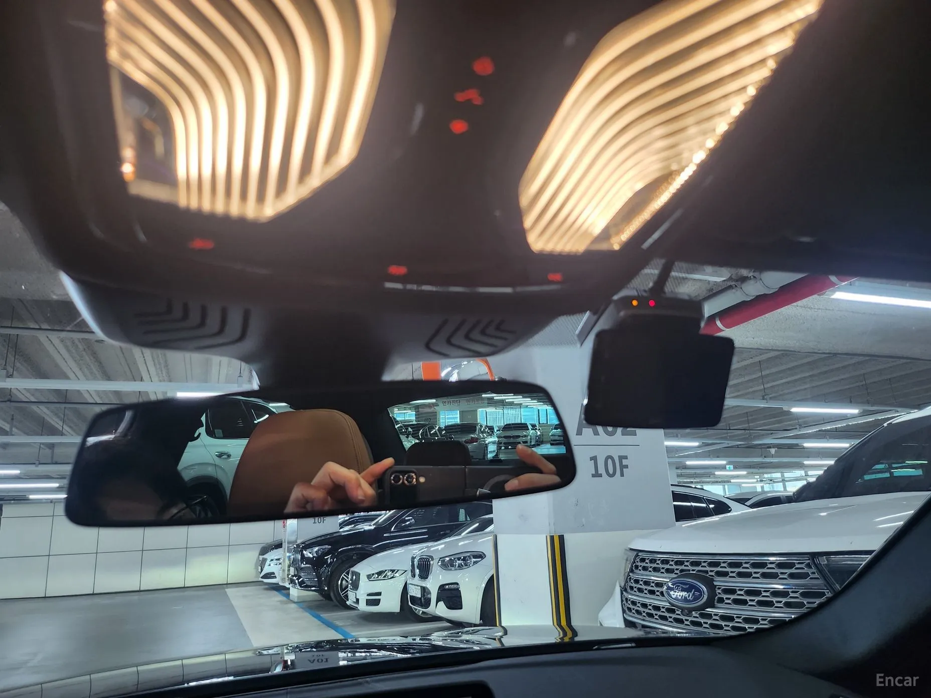 BMW 5 Series (G30) превью 20