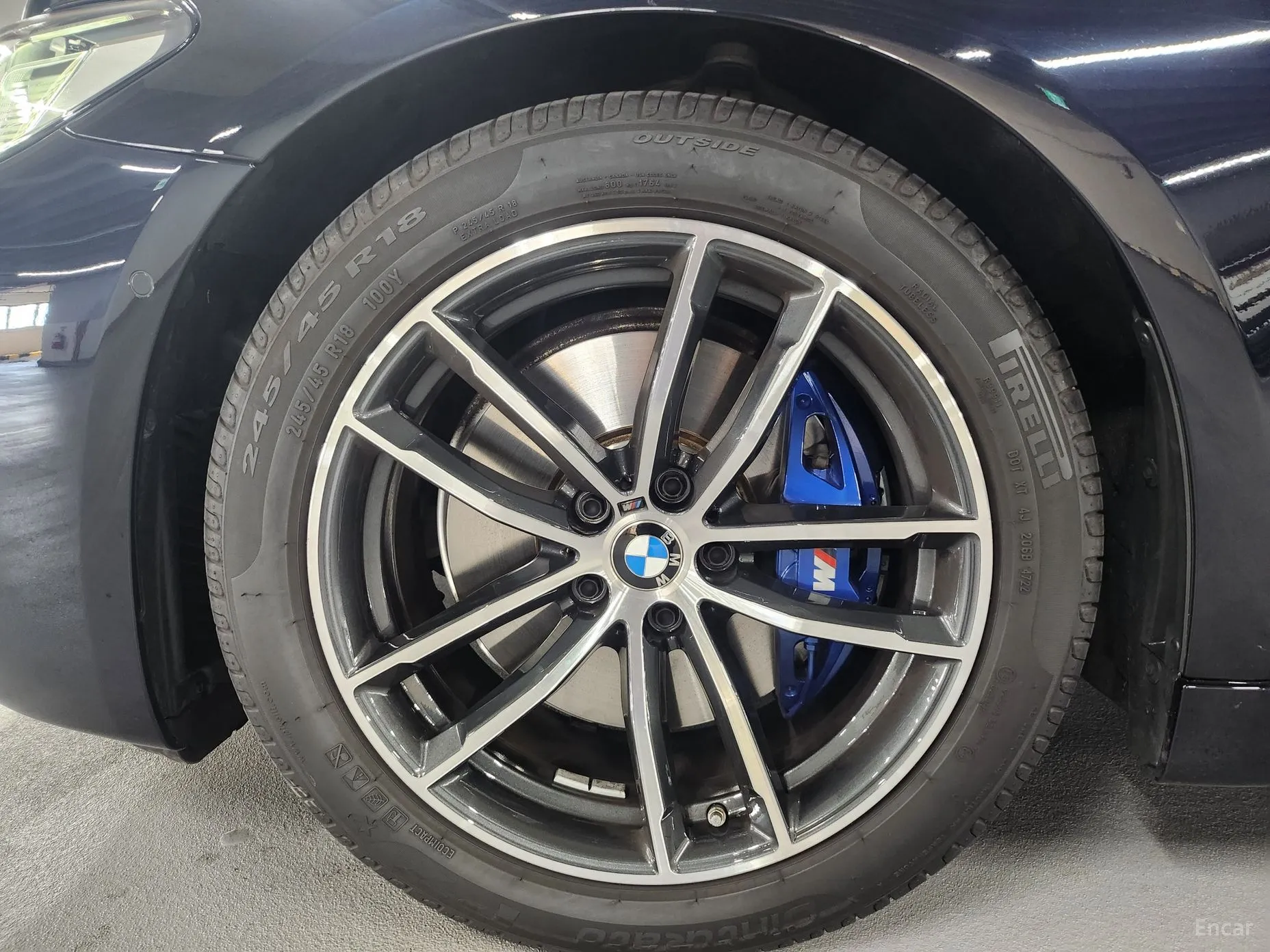 BMW 5 Series (G30) превью 5