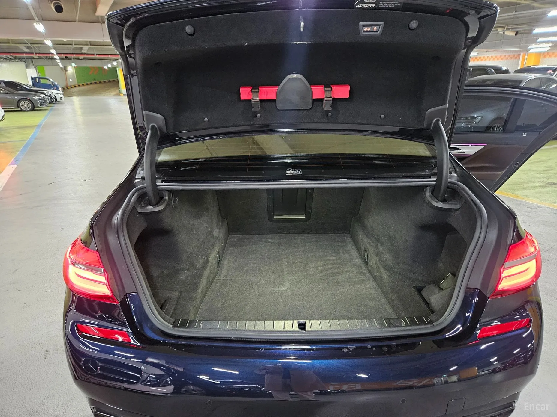 BMW 7 Series (G11) превью 16