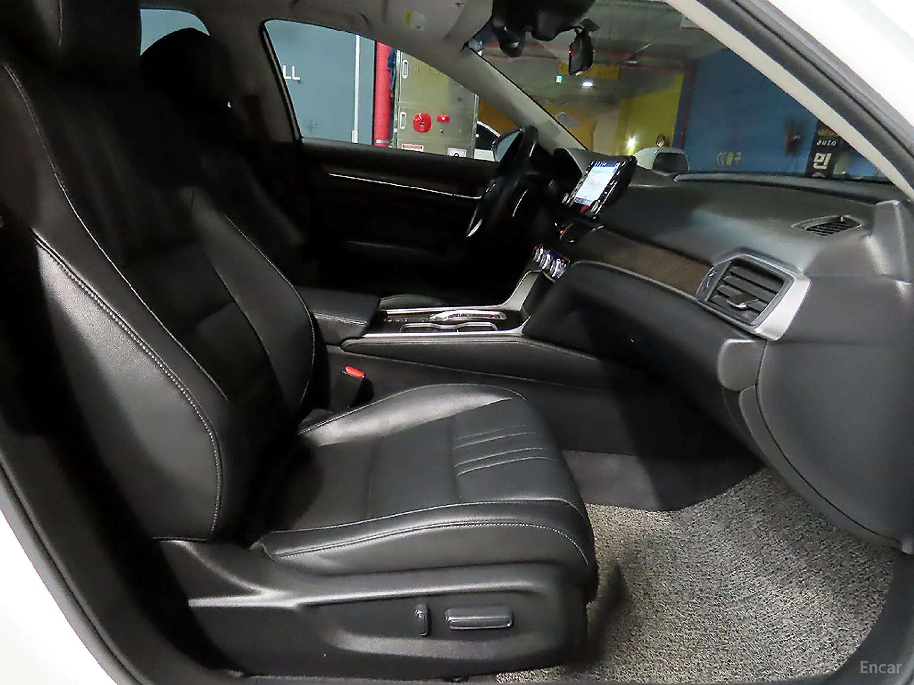 Honda Accord 10th Generation превью 11