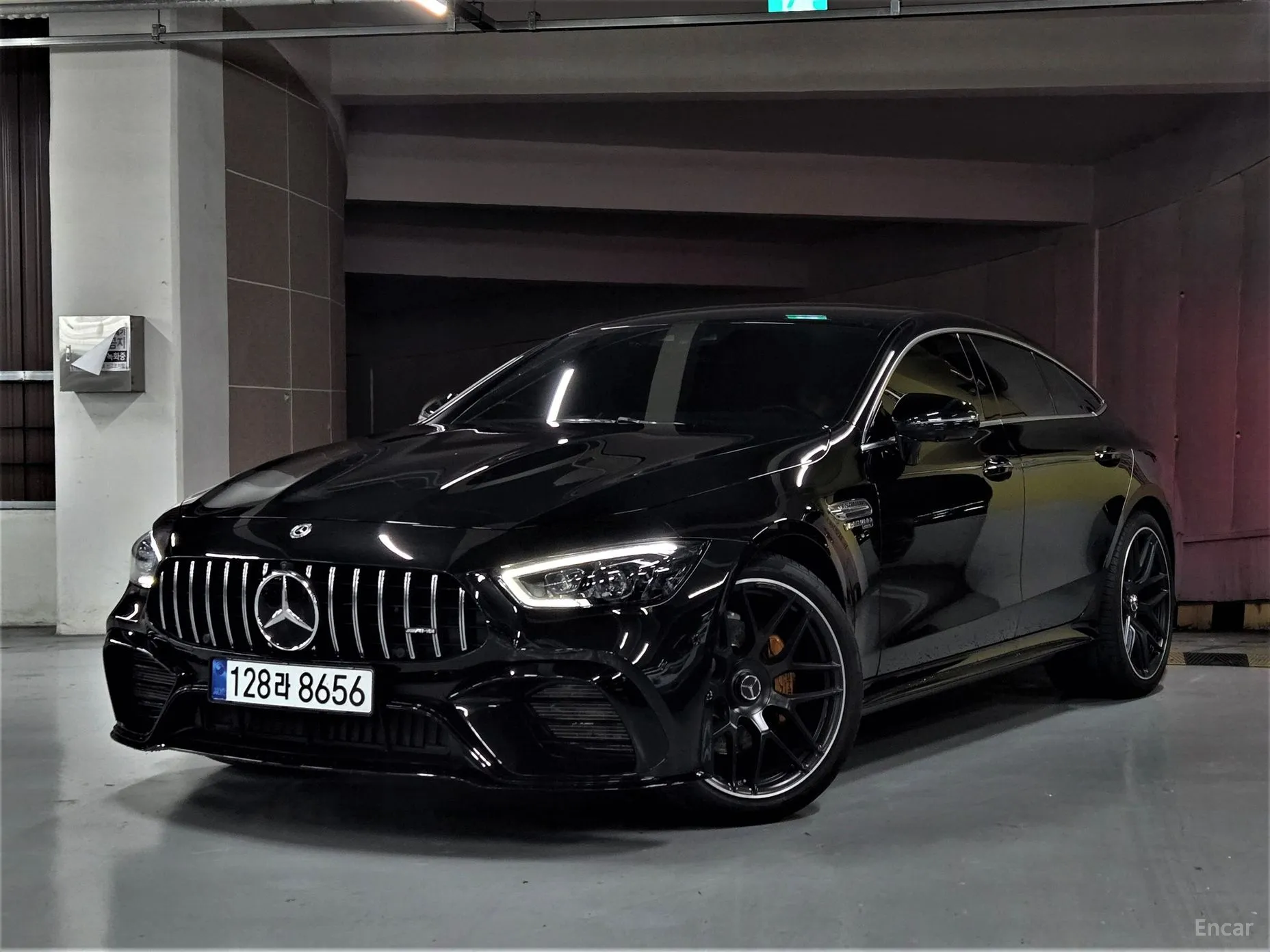 Mercedes Benz AMG GT