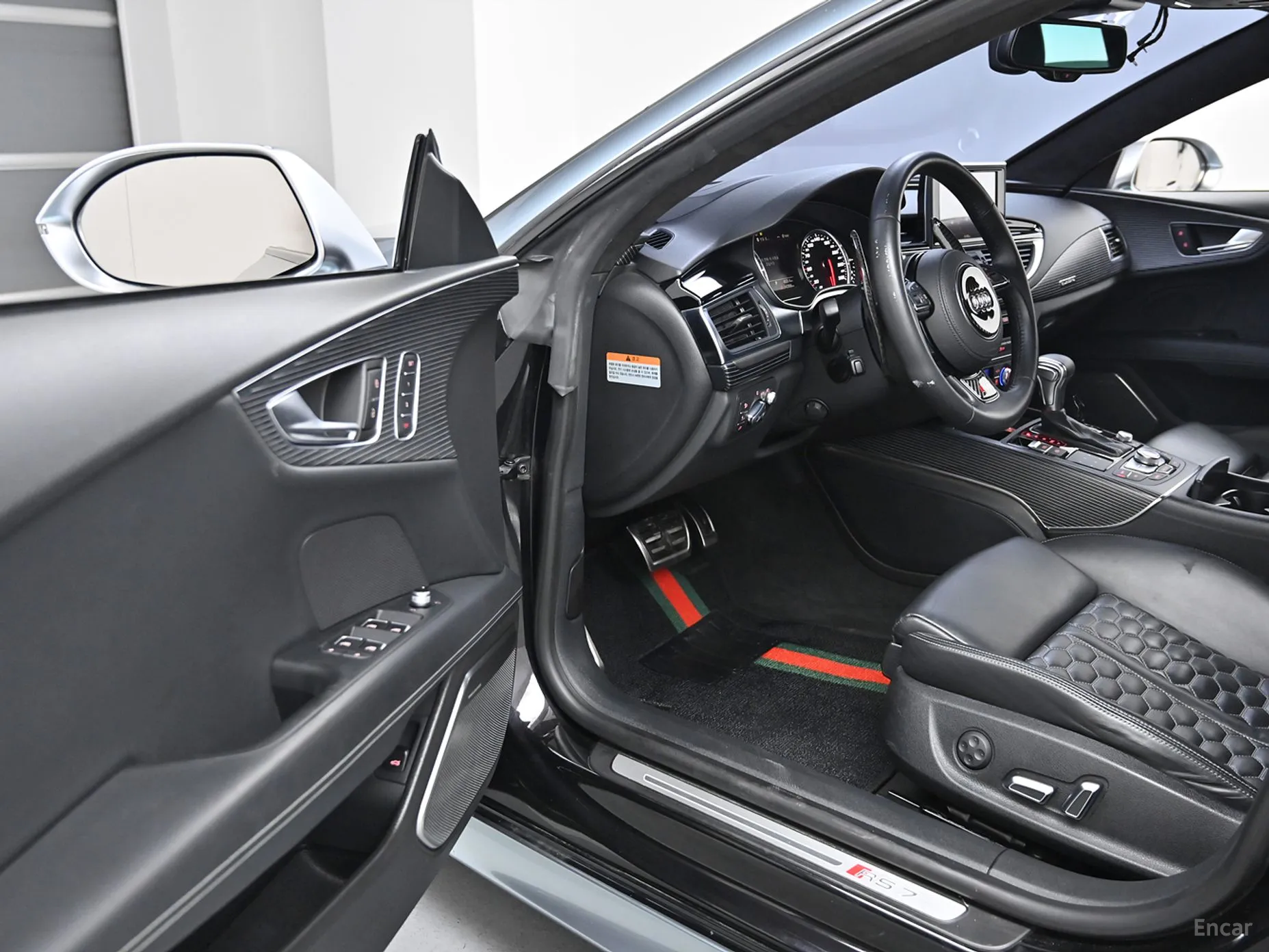 Audi RS7 превью 11