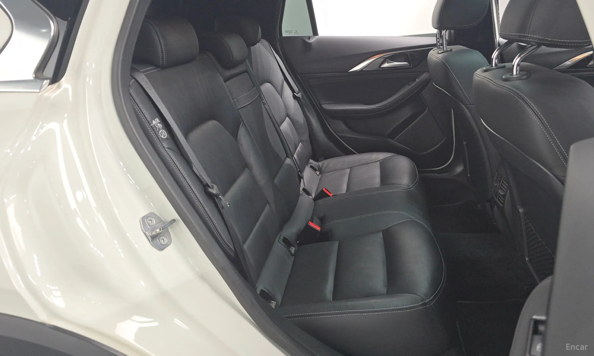 Infiniti QX30 превью 12