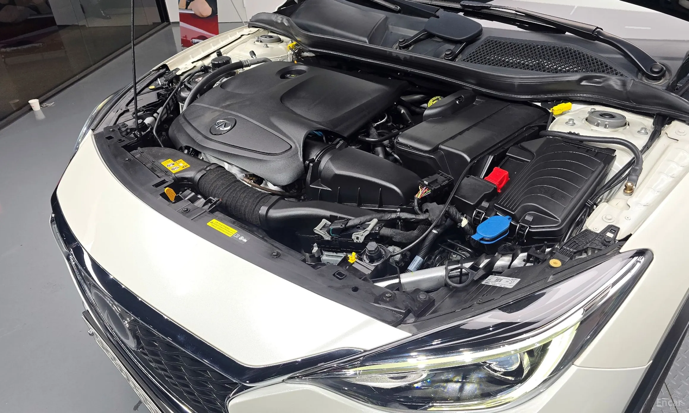 Infiniti QX30 превью 6