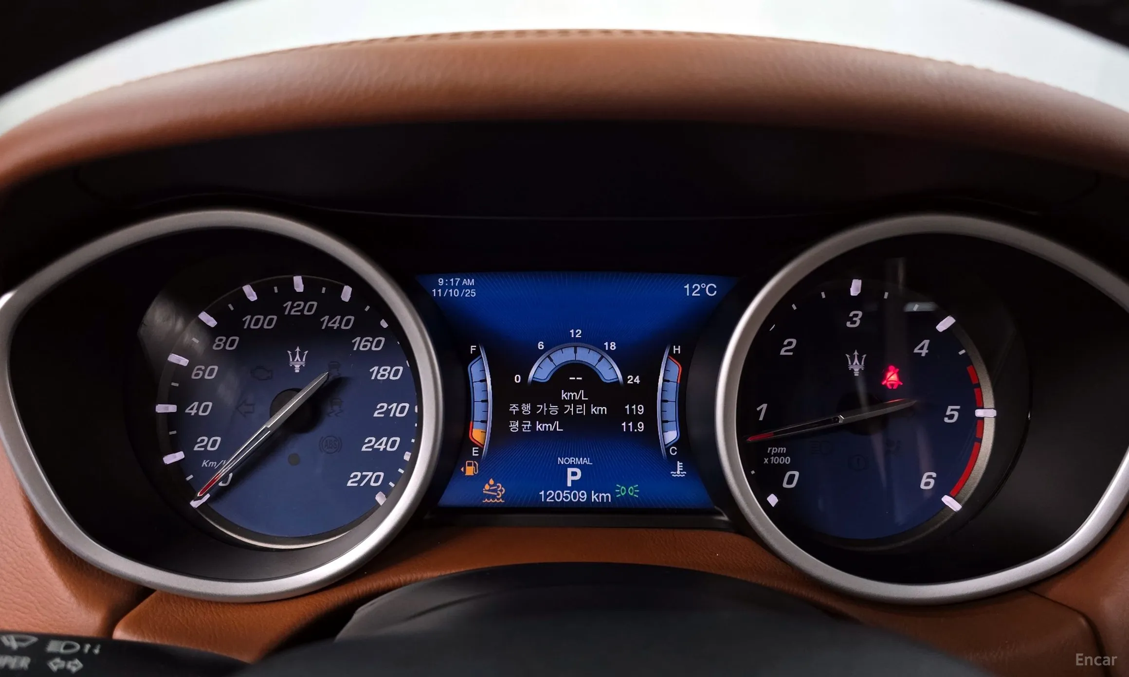 Maserati Ghibli превью 8