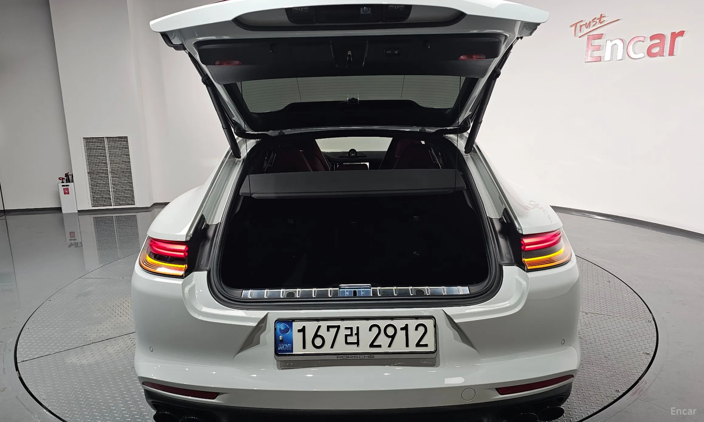 Porsche Panamera (971) превью 20