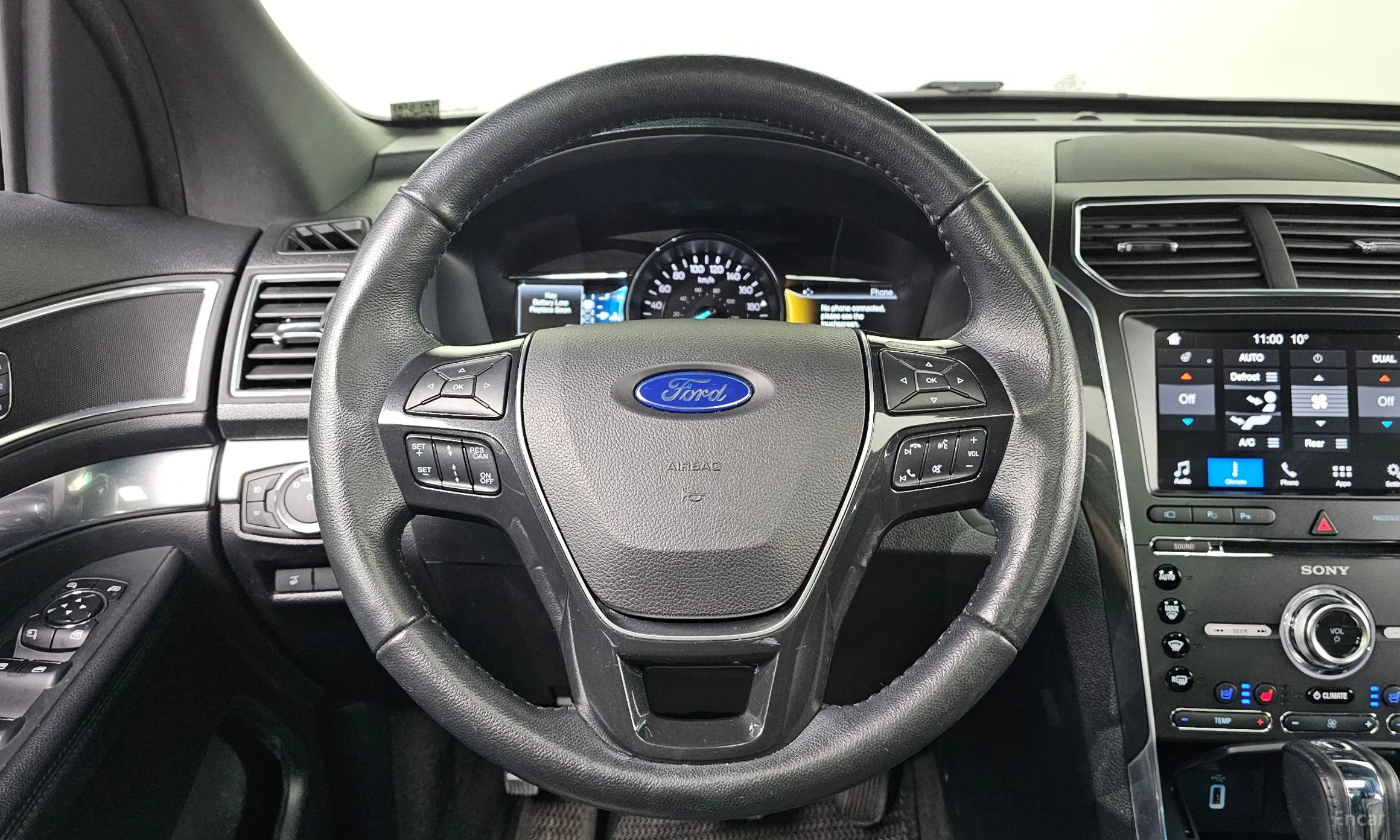 Ford Explorer превью 15