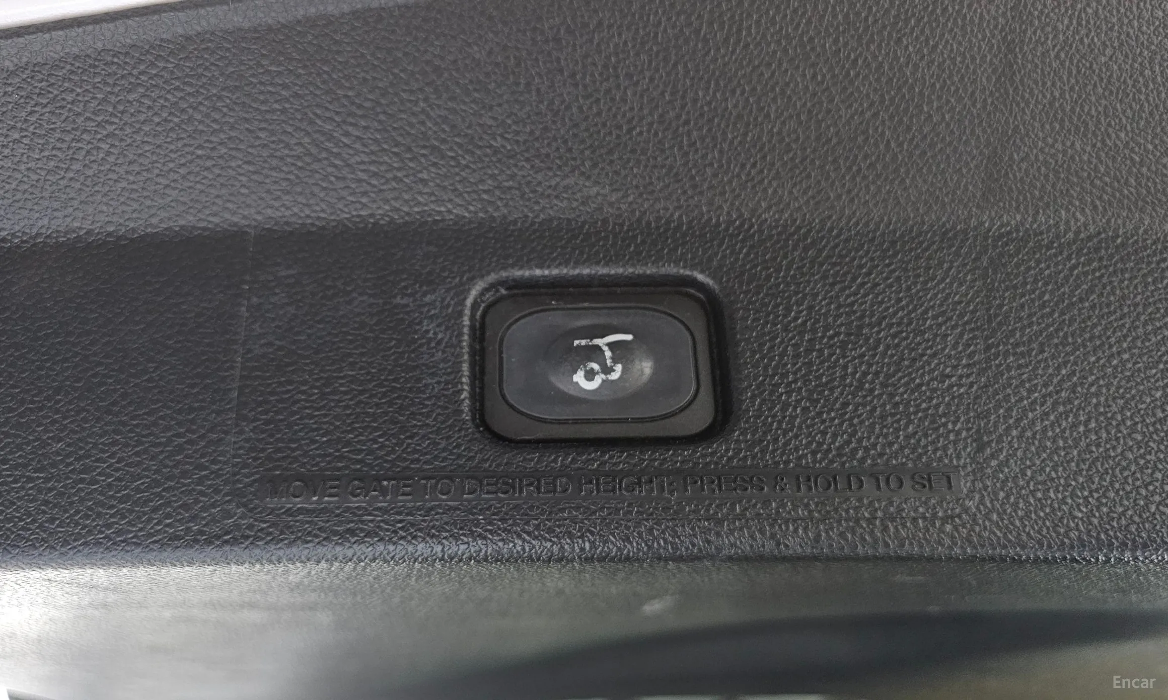 Ford Explorer превью 20