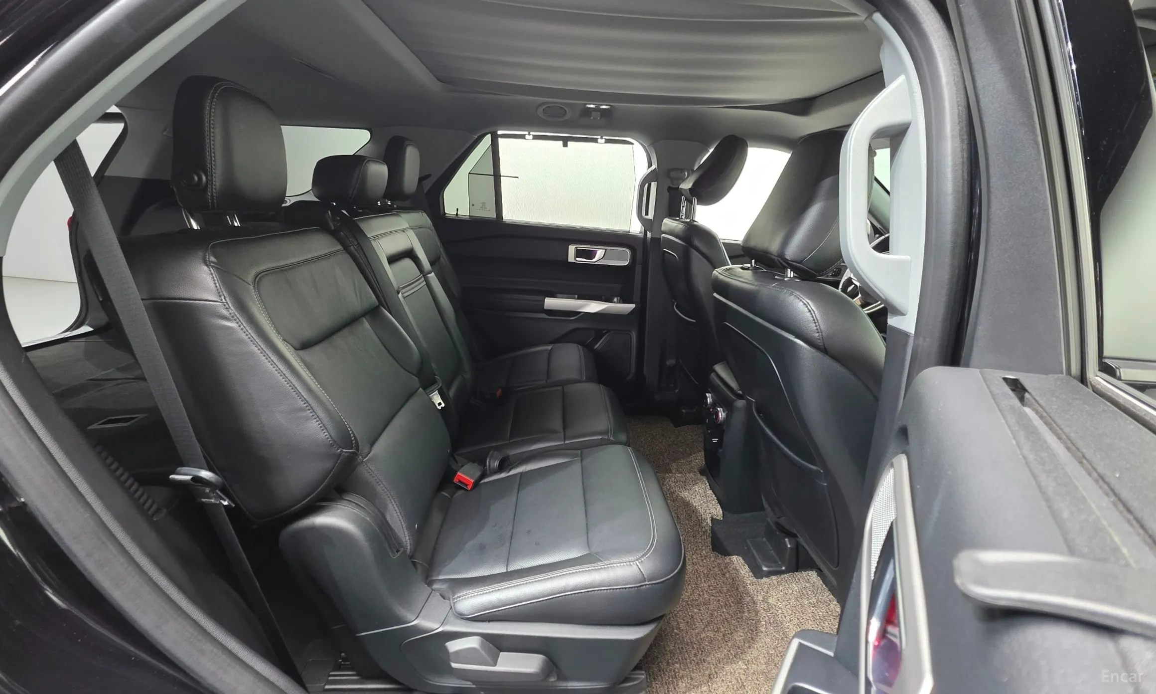 Ford Explorer 6th Generation превью 19