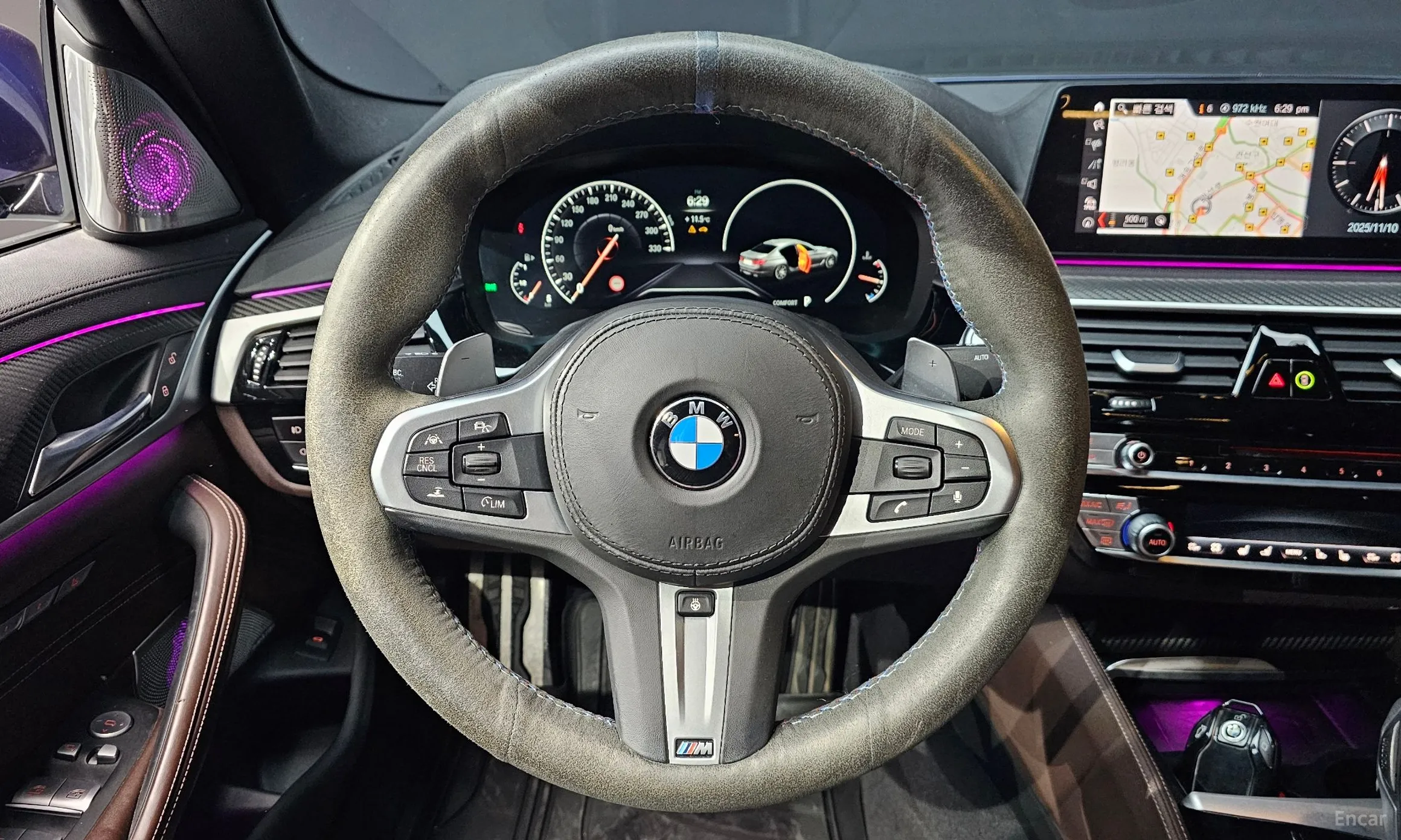 BMW 5 Series (G30) превью 13