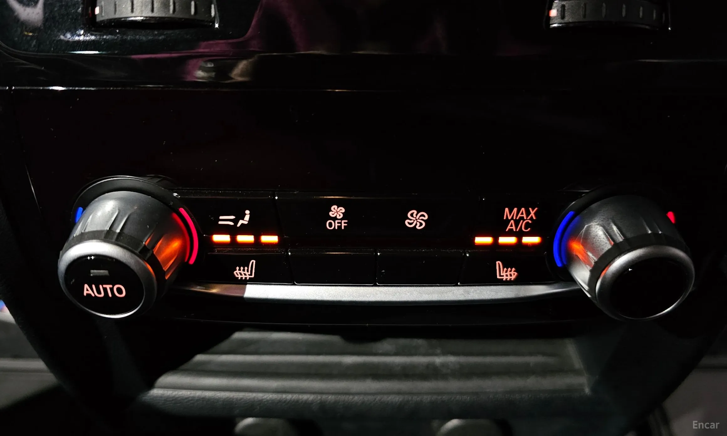 BMW 5 Series (G30) превью 18