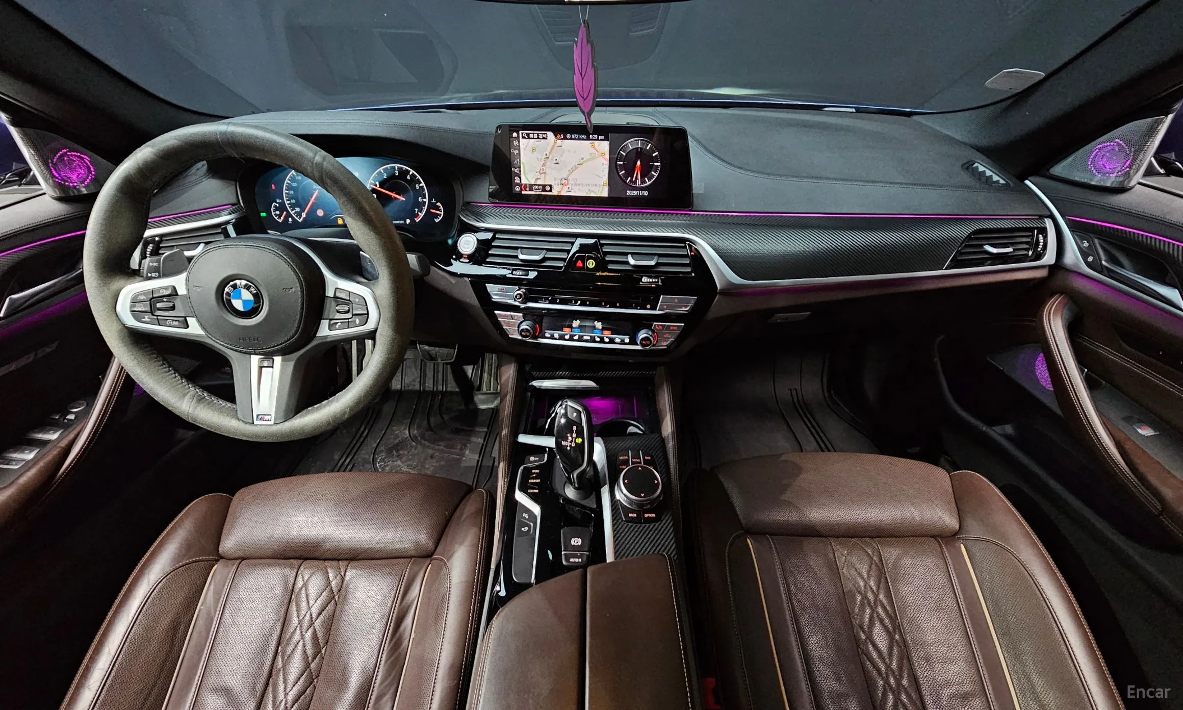BMW 5 Series (G30) превью 7