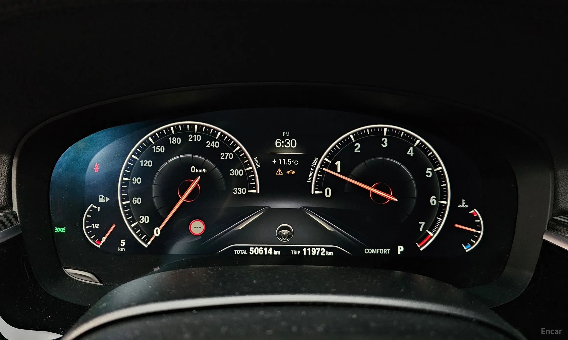 BMW 5 Series (G30) превью 8