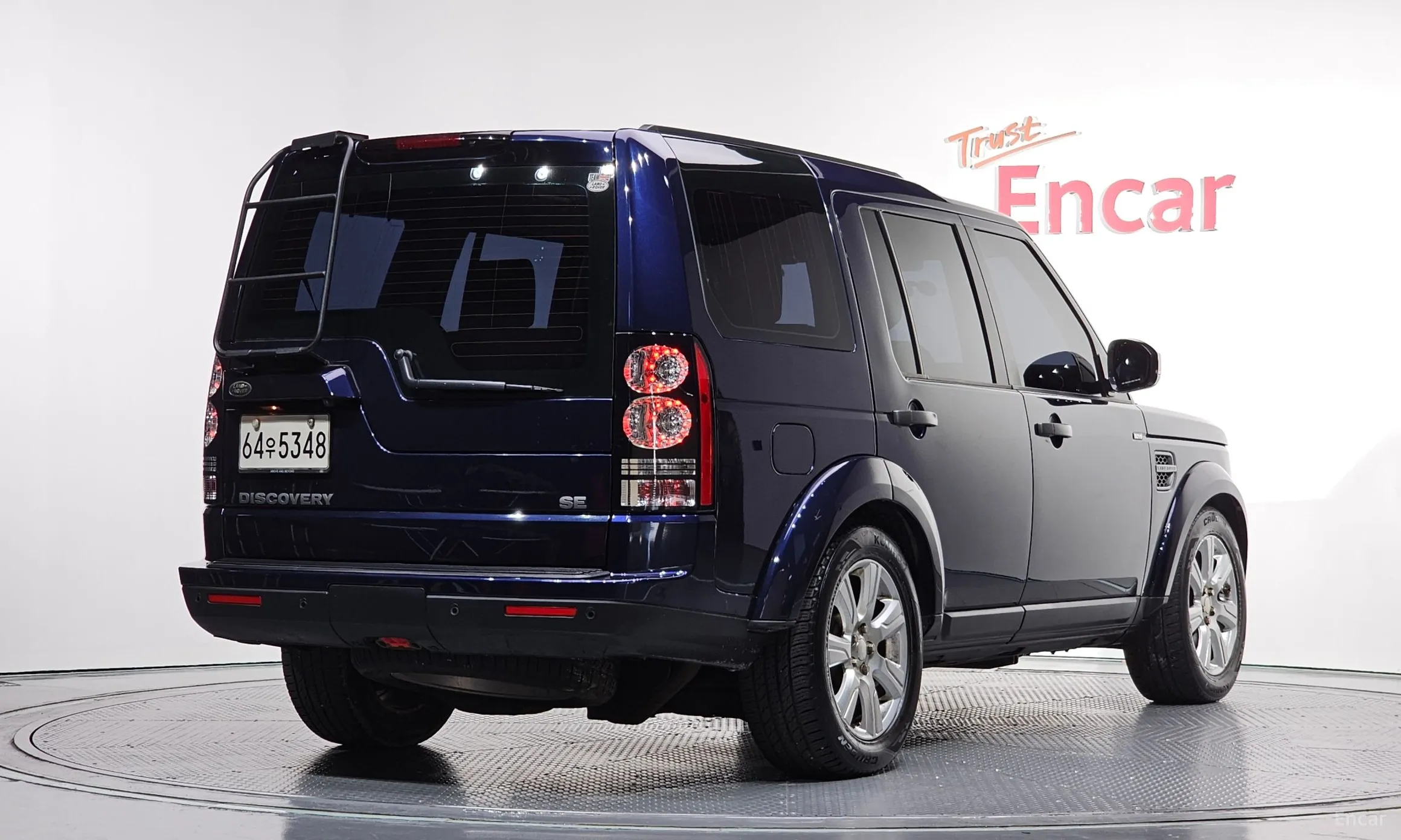 Land Rover Discovery 4 превью 2