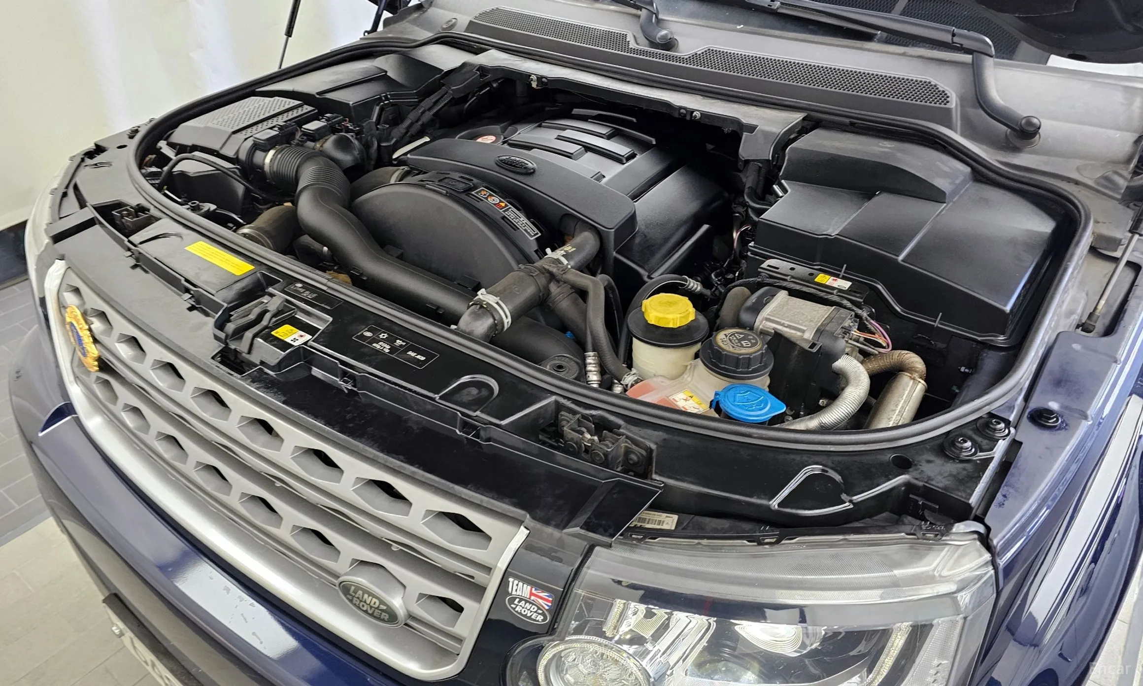 Land Rover Discovery 4 превью 6