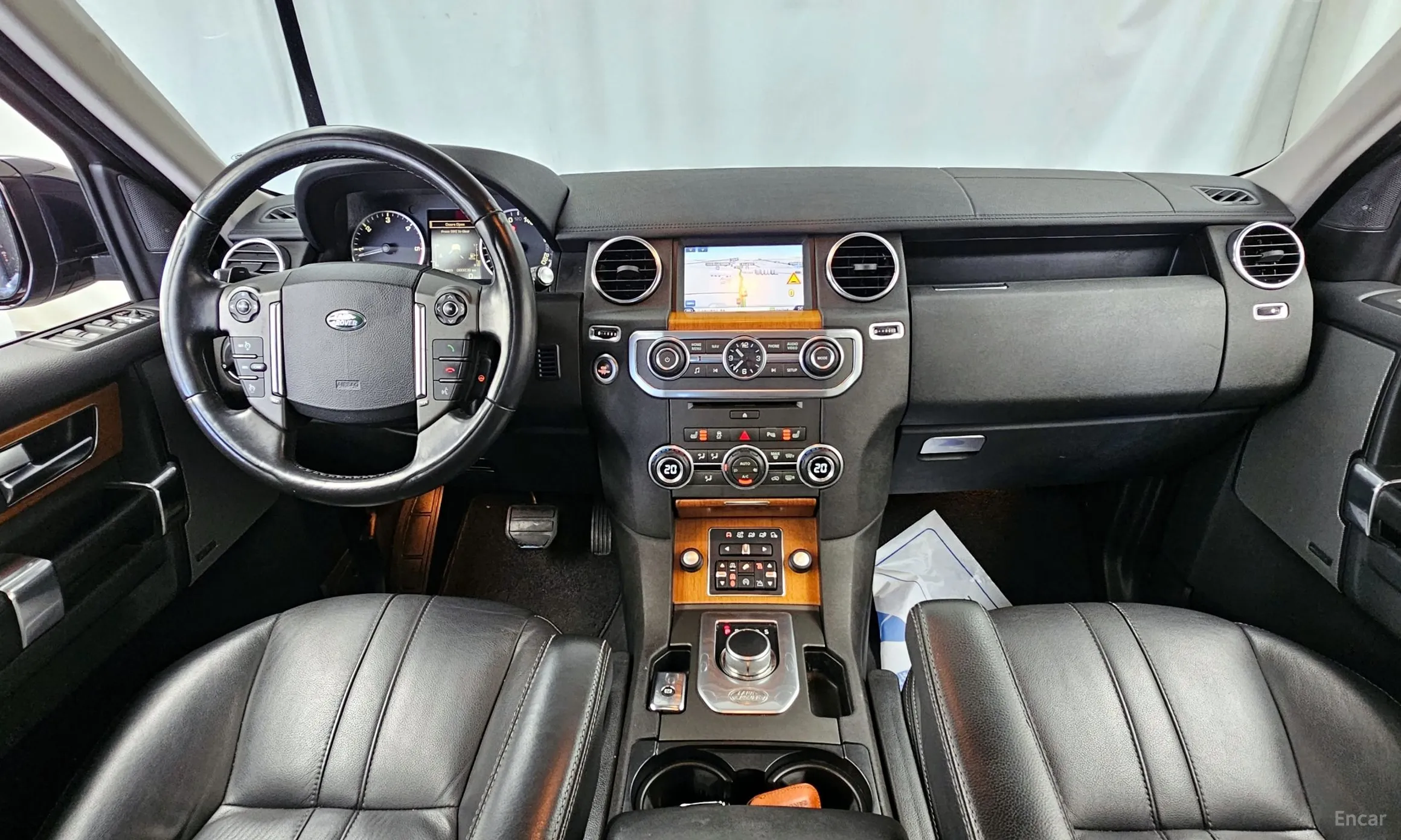 Land Rover Discovery 4 превью 7