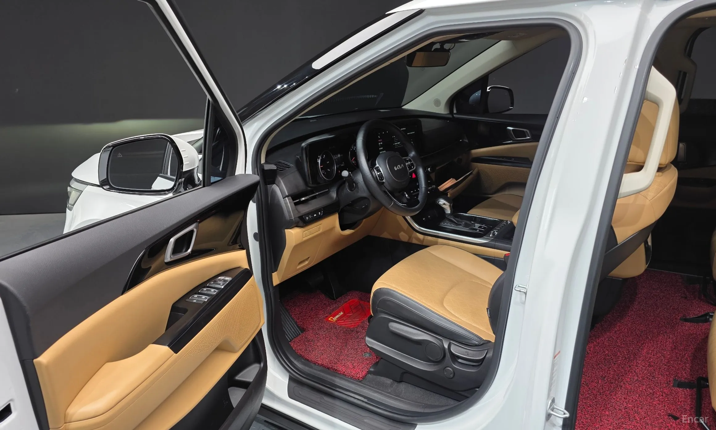 Kia Carnival Gen 4 превью 10