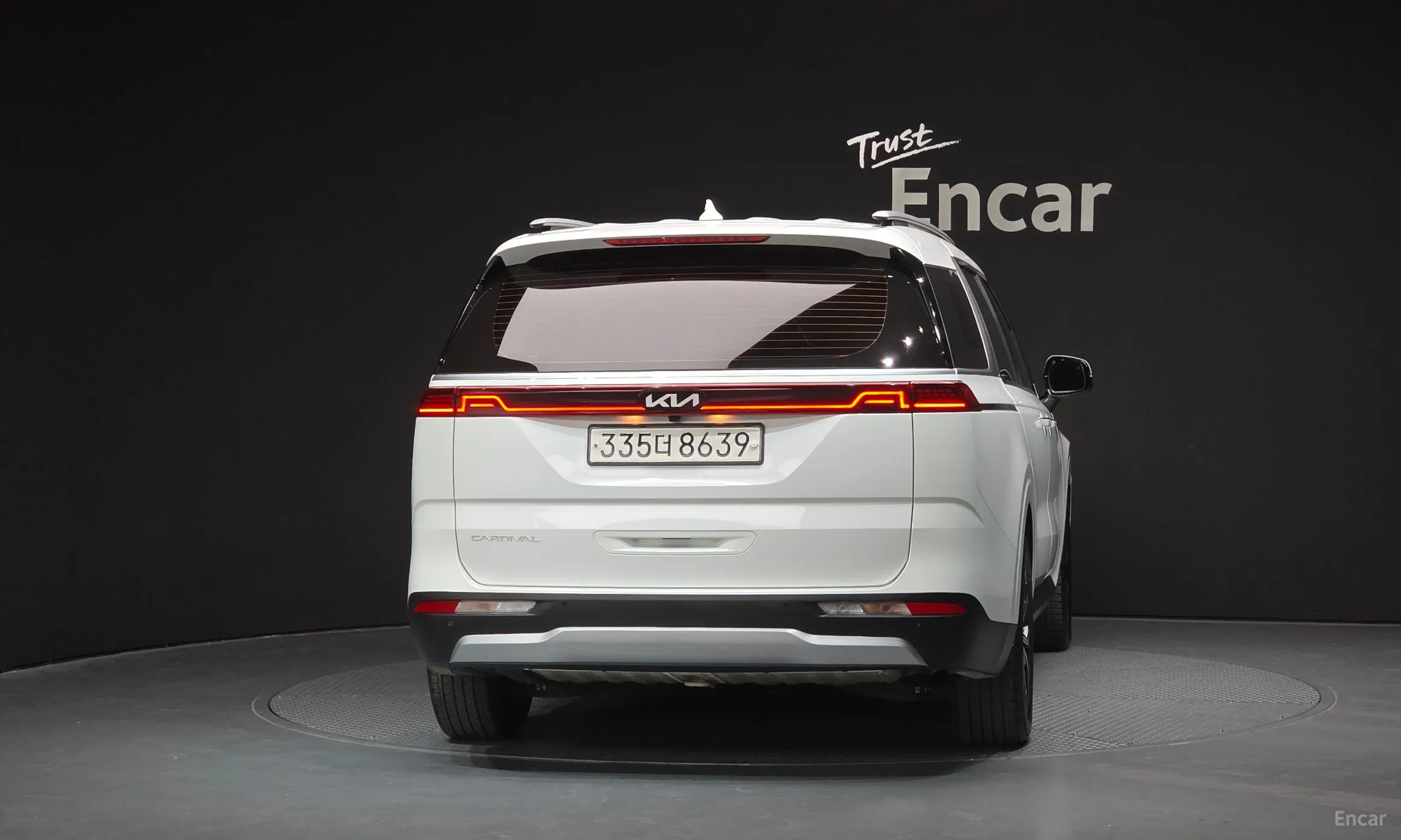 Kia Carnival Gen 4 превью 4