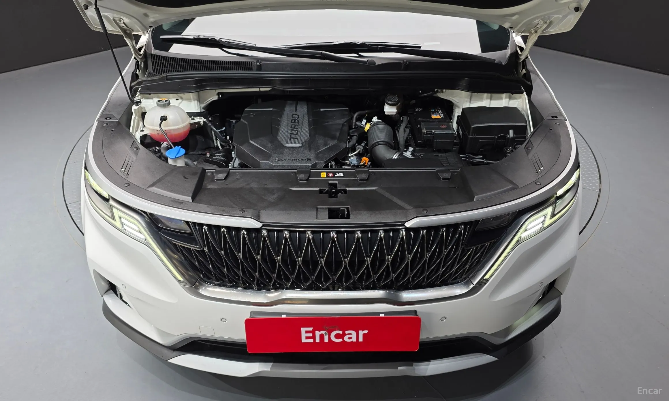 Kia Carnival Gen 4 превью 6