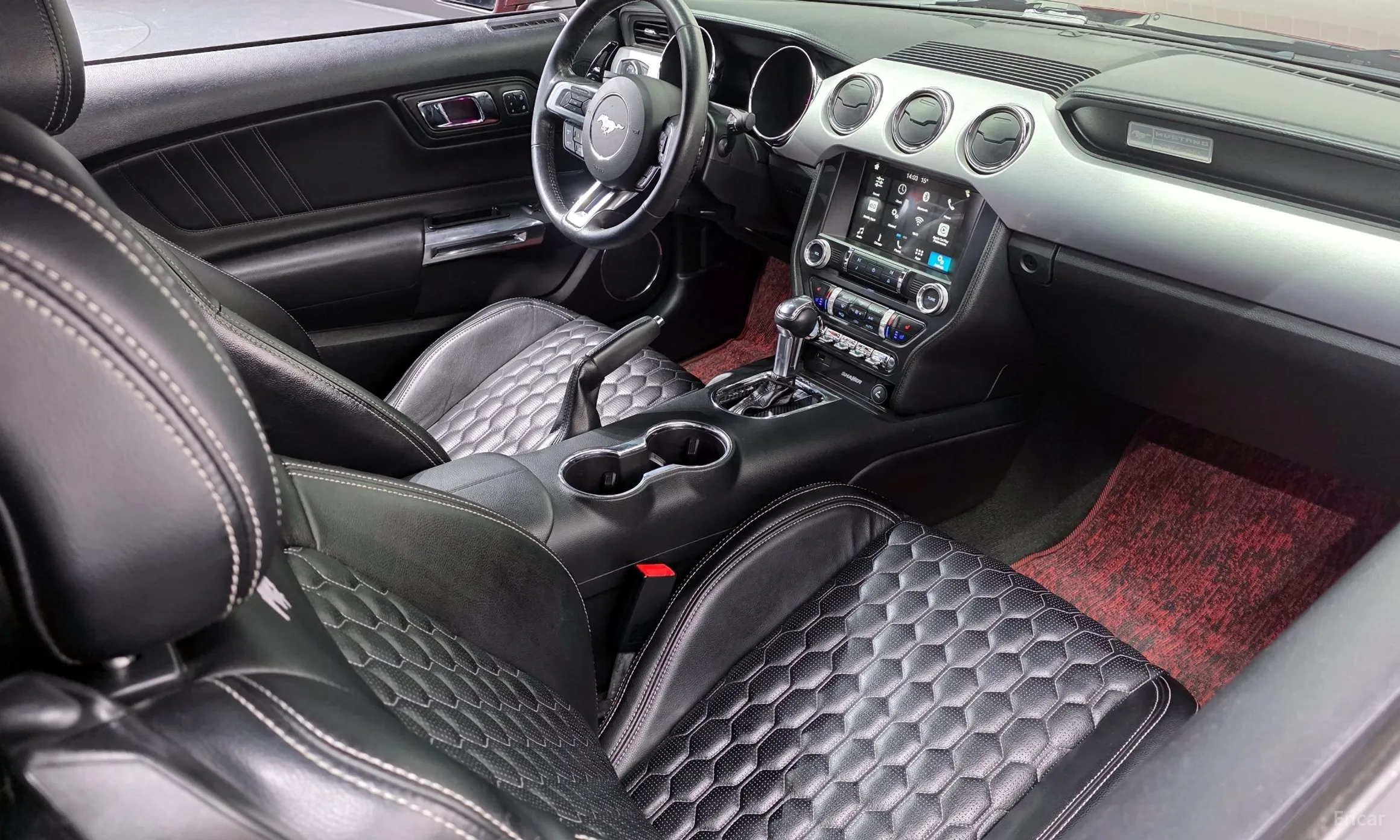 Ford Mustang превью 7