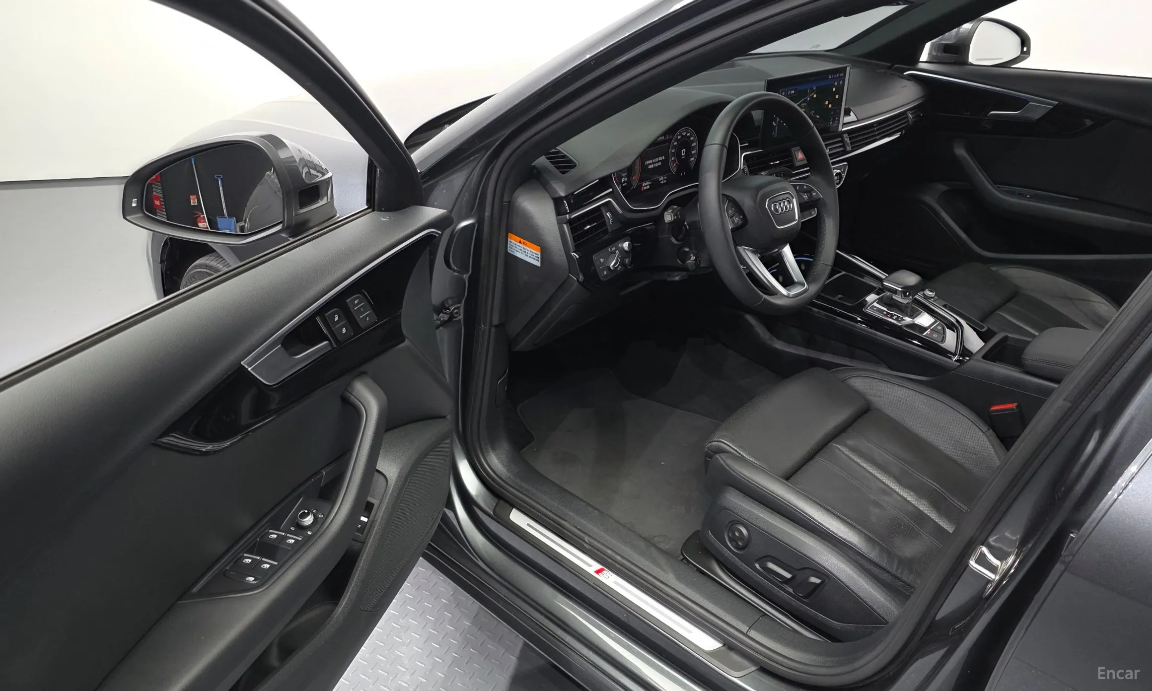 Audi A4 (B9) превью 11