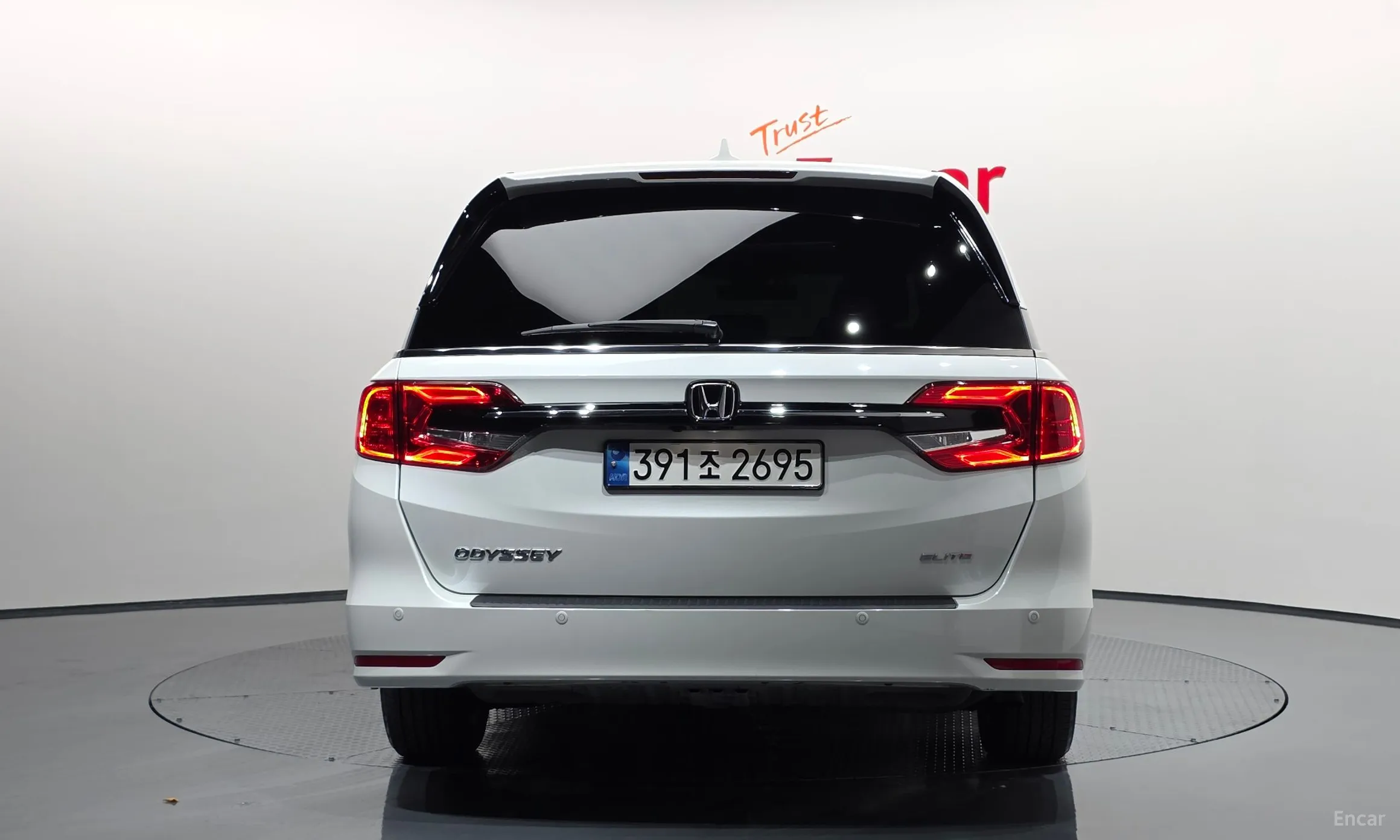 Honda Odyssey превью 4
