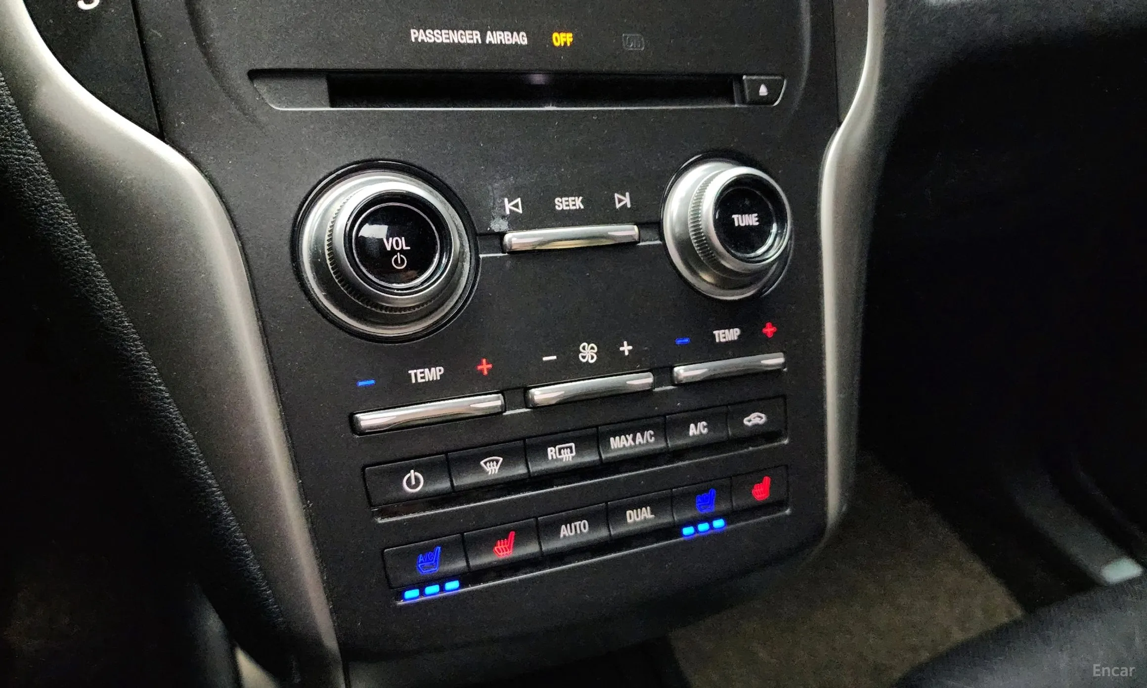Lincoln MKC превью 15