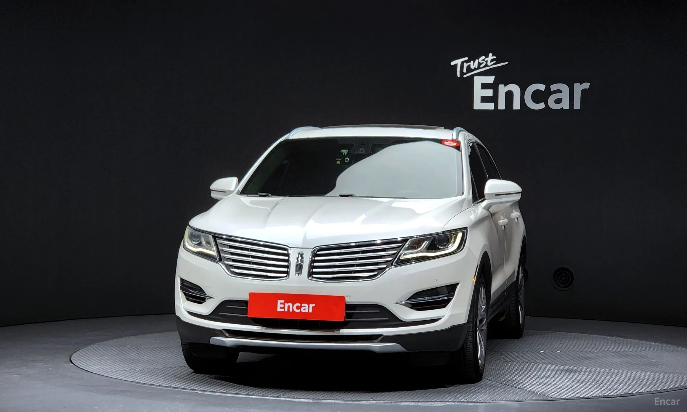 Lincoln MKC превью 3