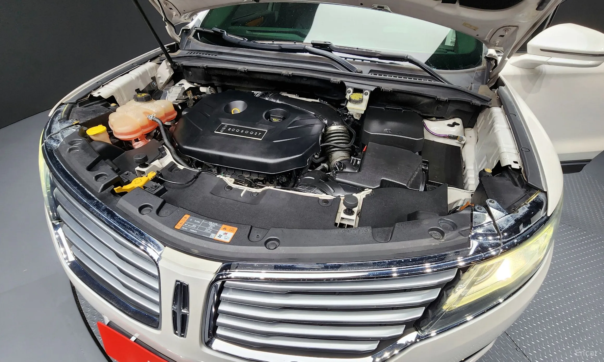 Lincoln MKC превью 6