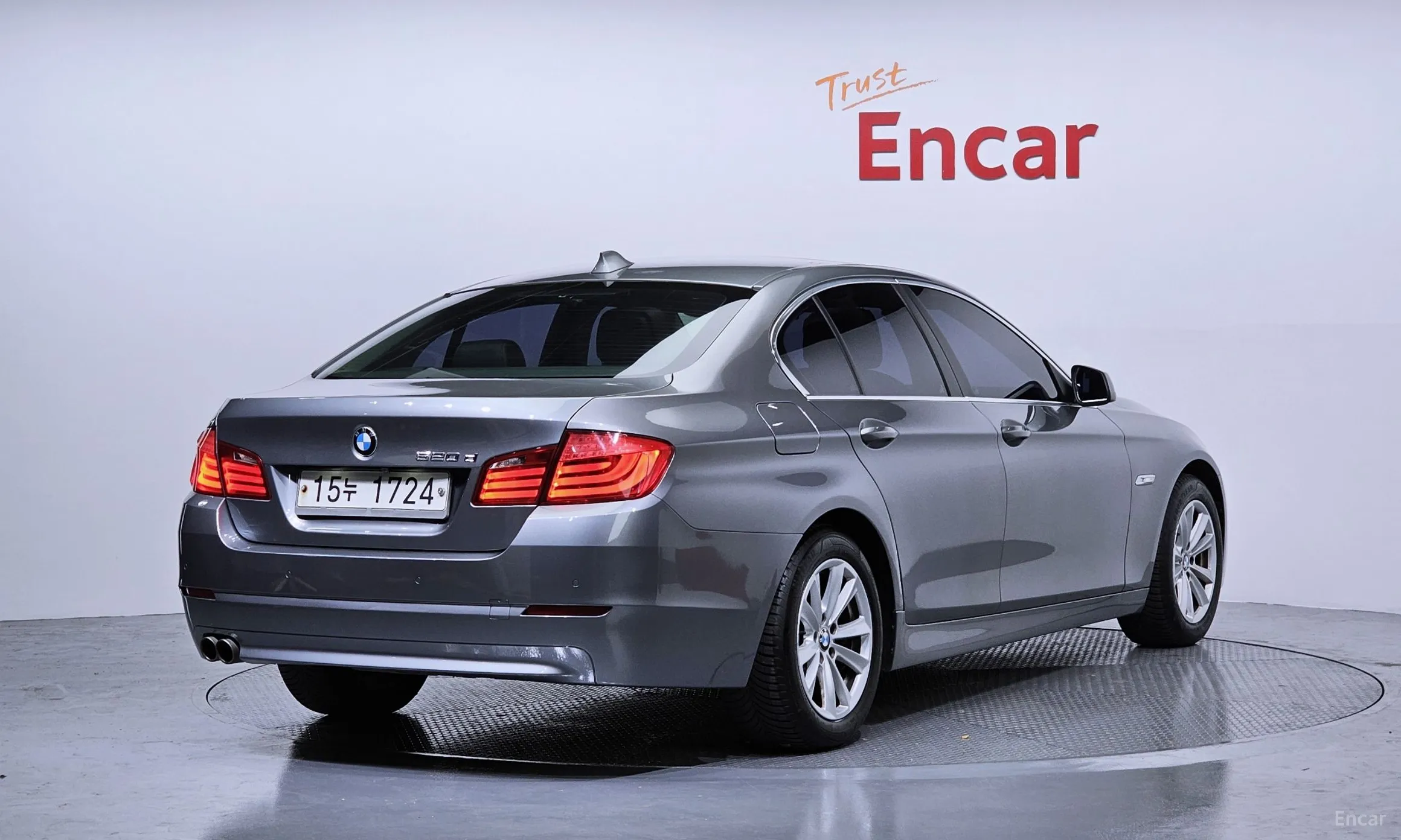 BMW 5 Series (F10) превью 2