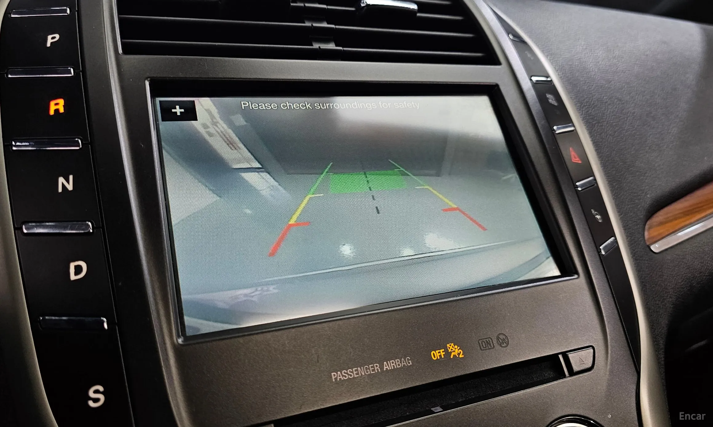 Lincoln MKC превью 15