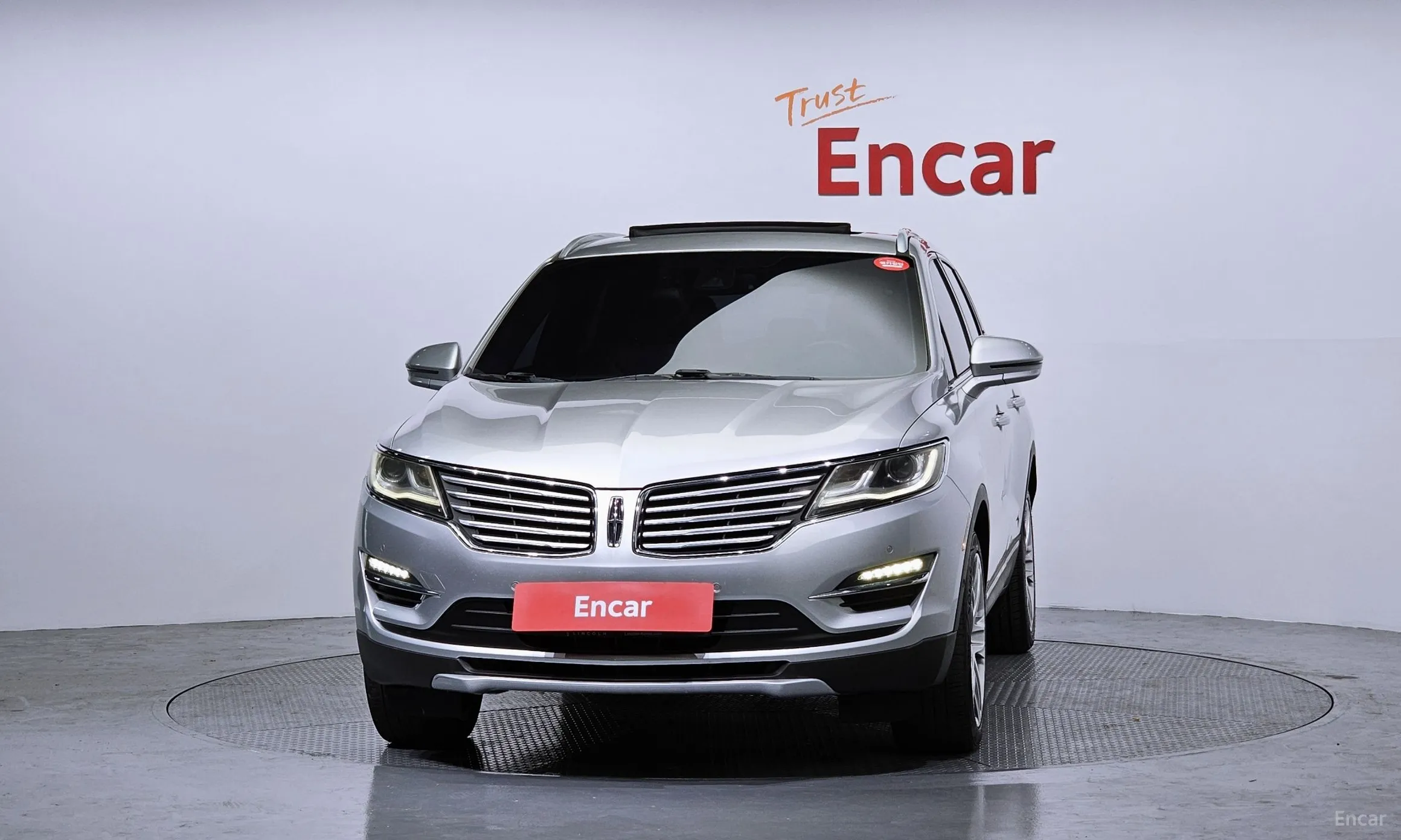 Lincoln MKC превью 3
