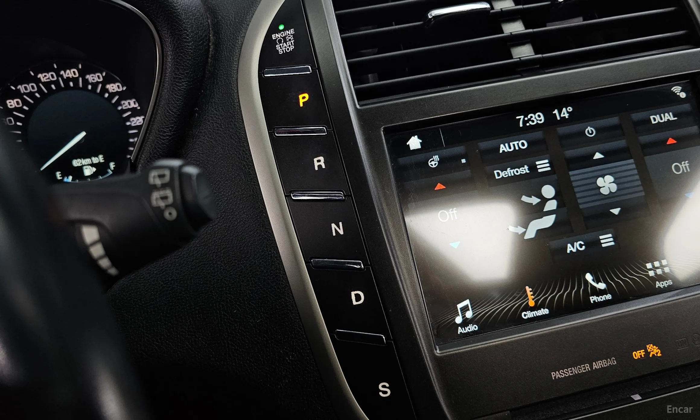 Lincoln MKC превью 9