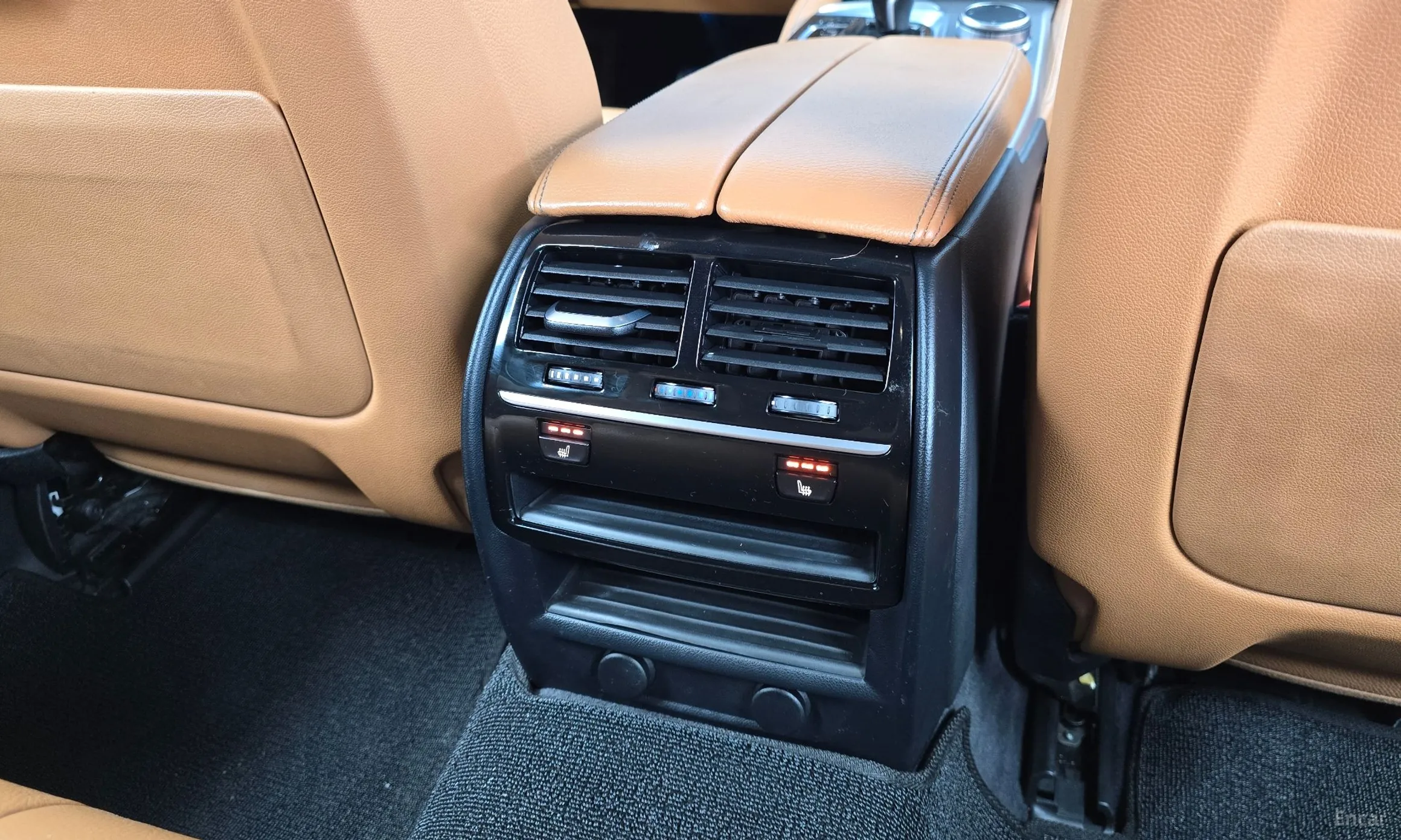 BMW 5 Series (G30) превью 19
