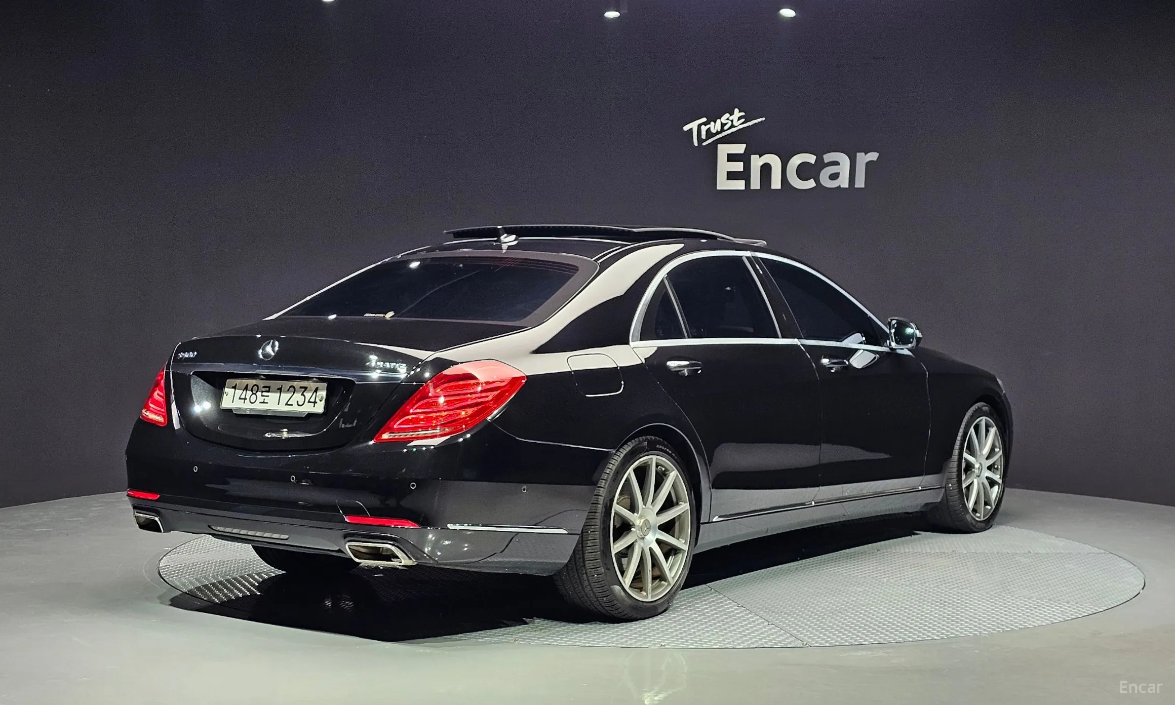Mercedes Benz S-Class W222