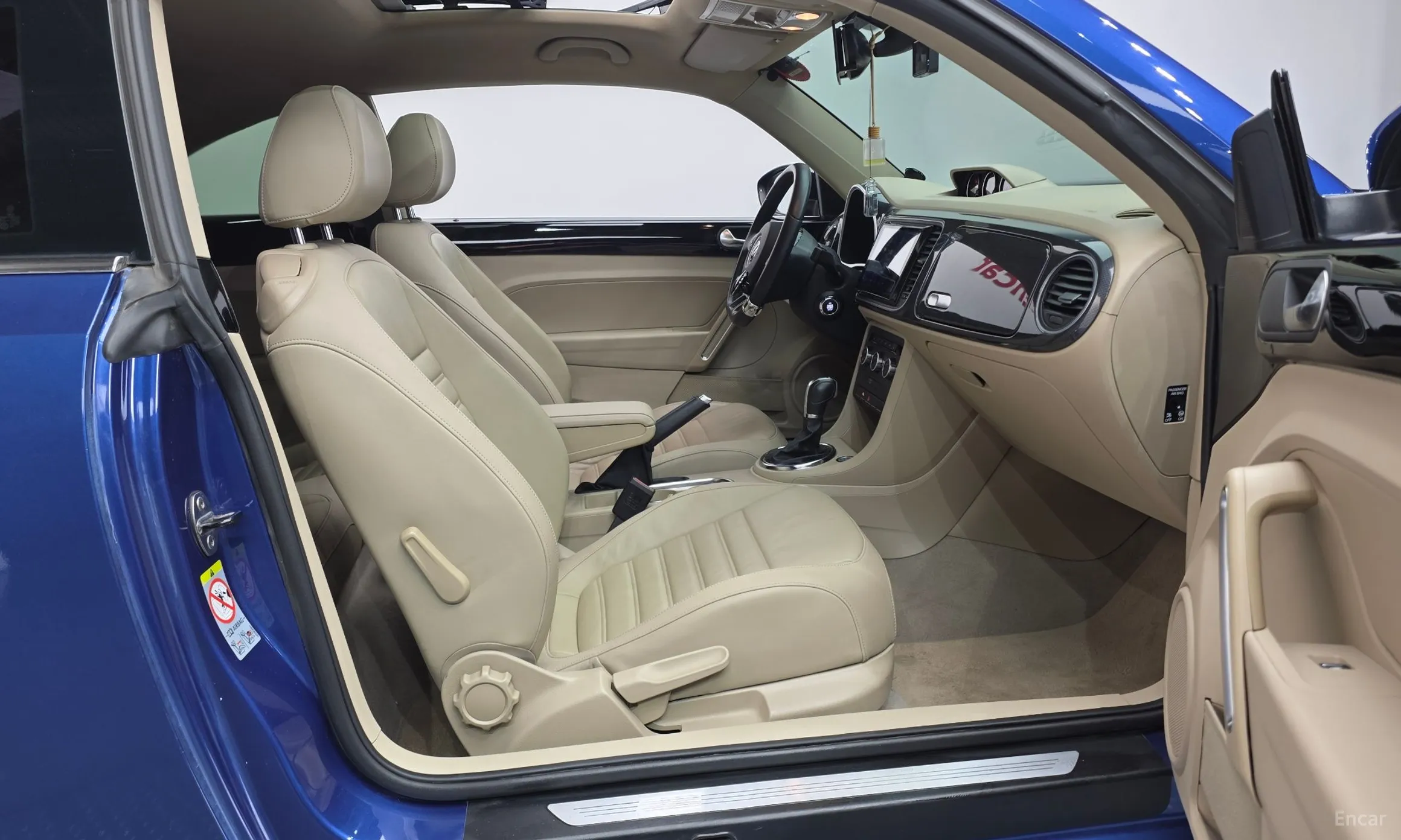 Volkswagen The Beetle превью 10