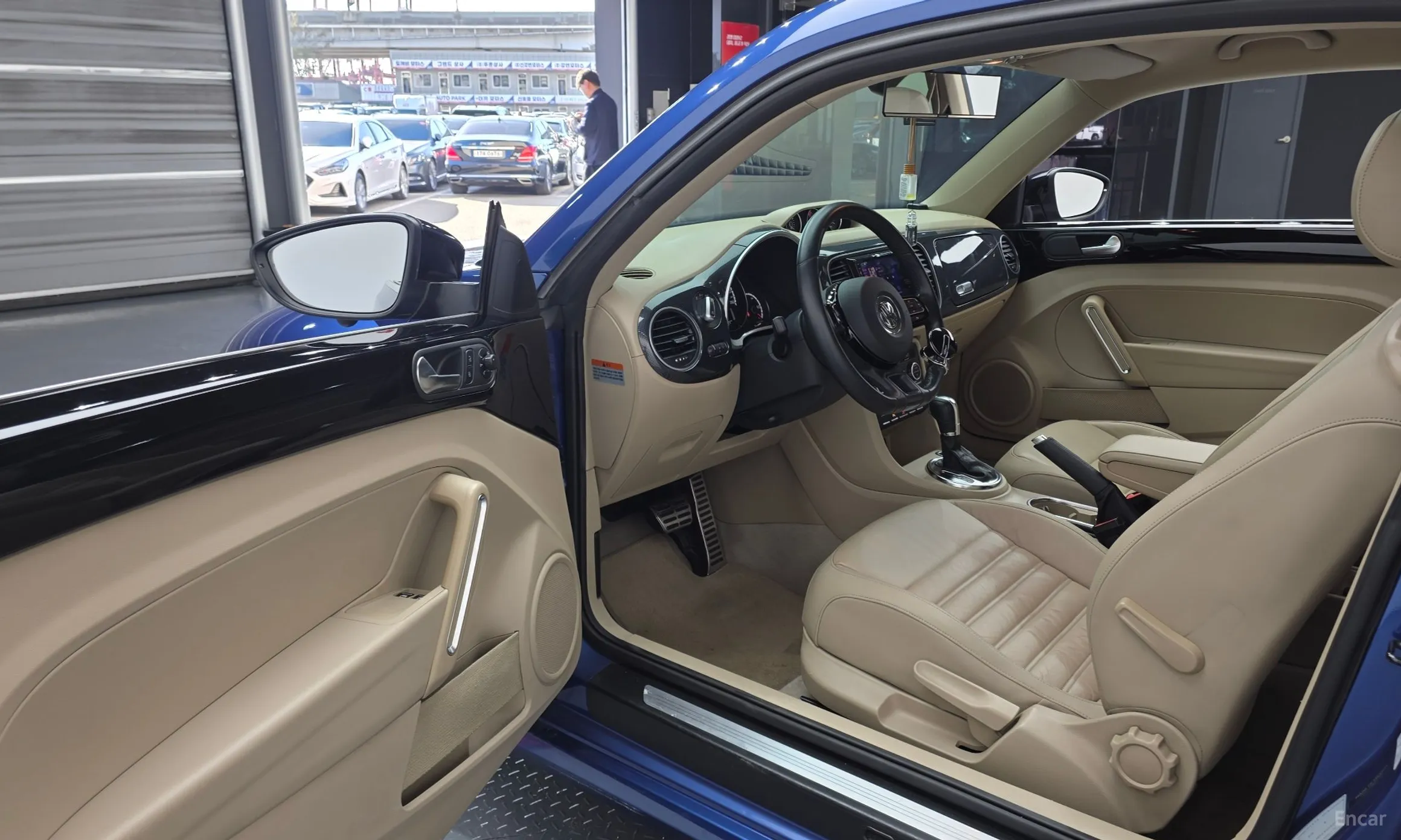Volkswagen The Beetle превью 11