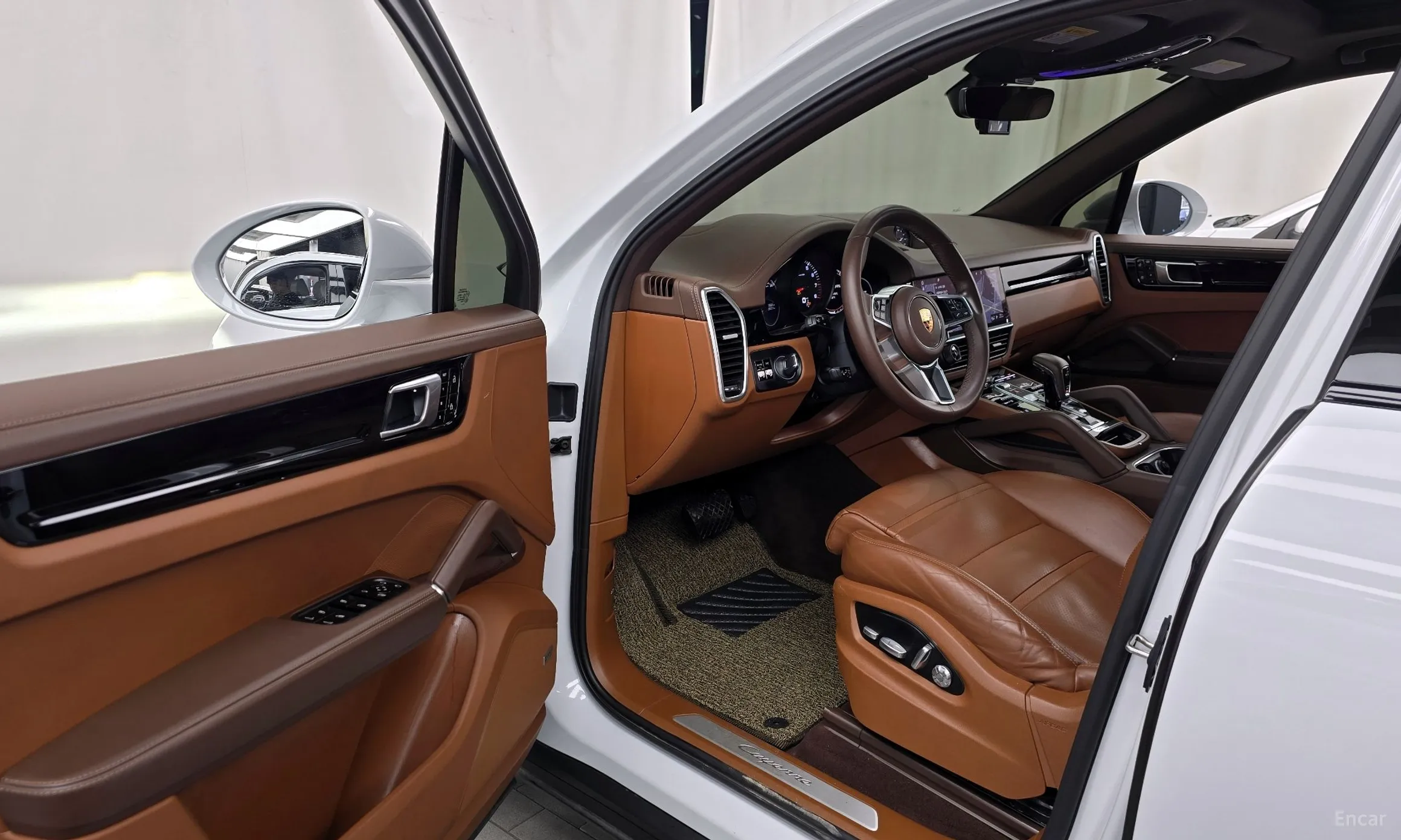 Porsche Cayenne (PO536) превью 10