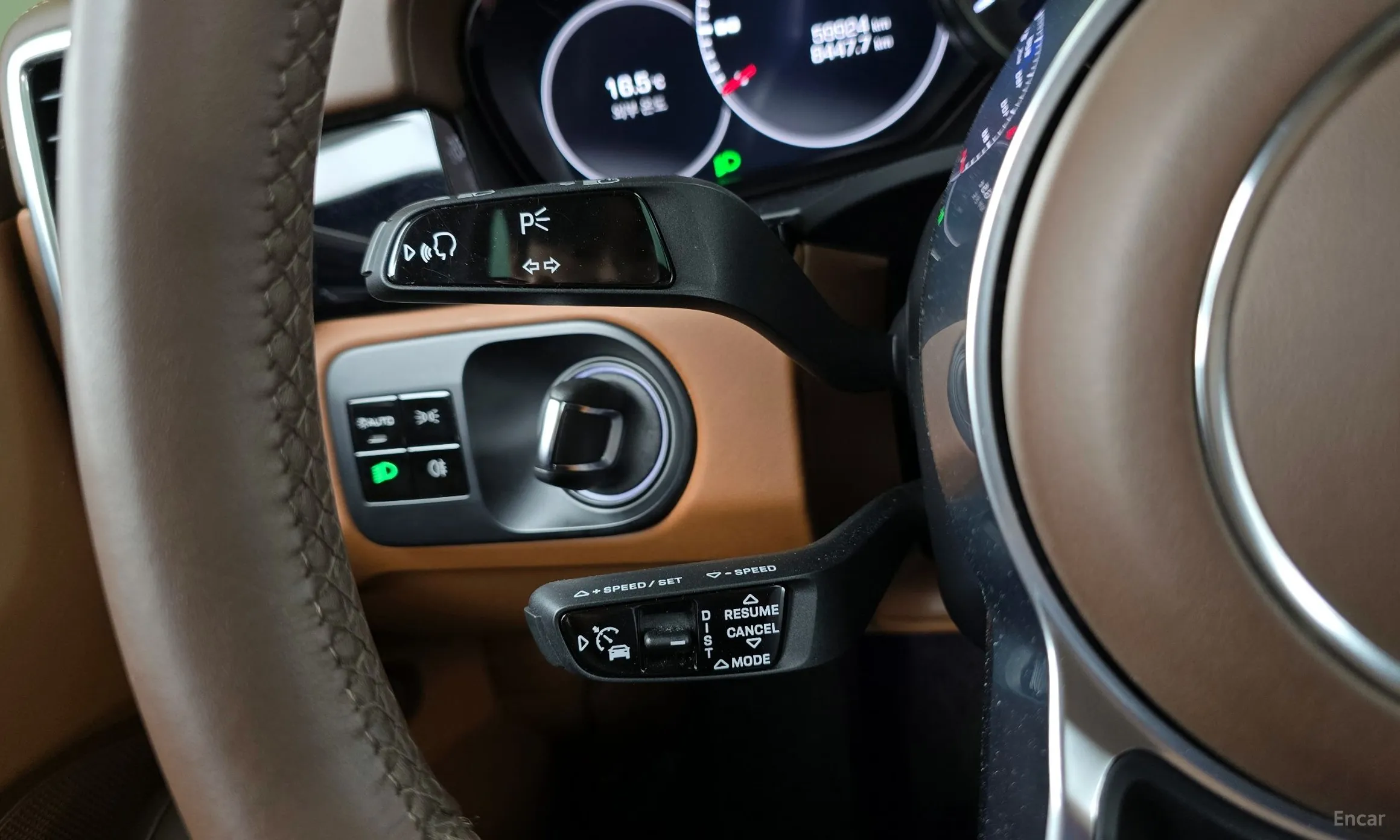 Porsche Cayenne (PO536) превью 14