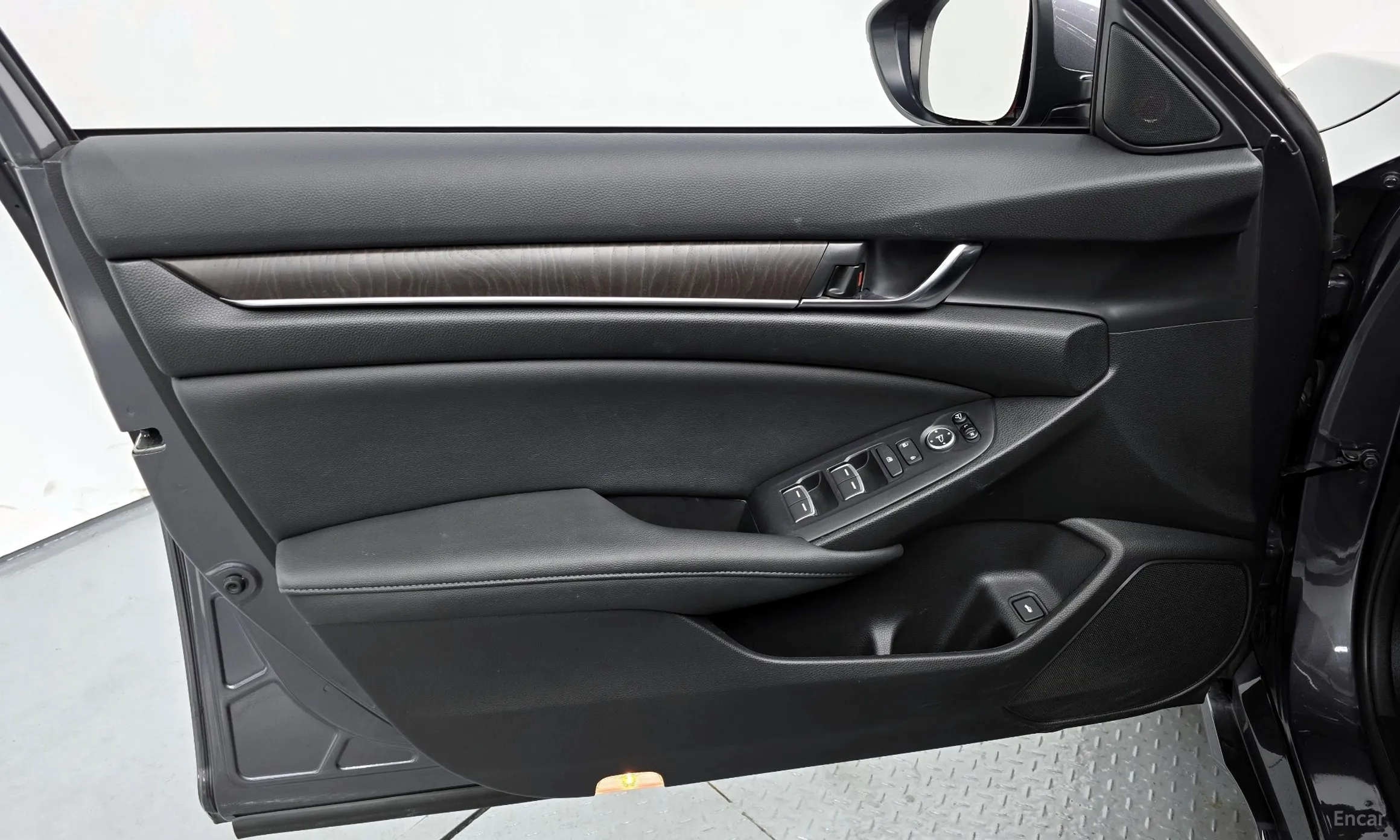 Honda Accord 10th Generation превью 17