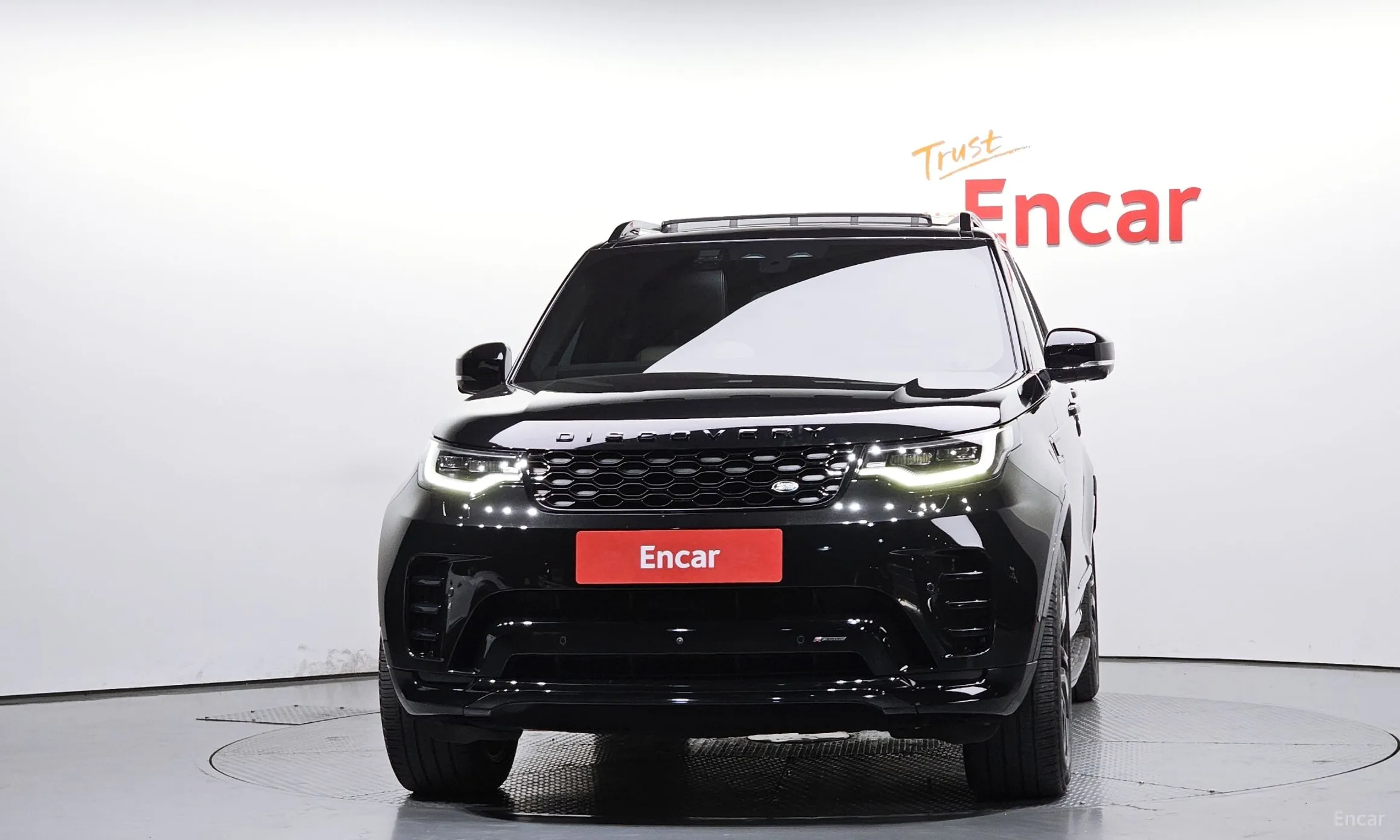 Land Rover Discovery 5 превью 3