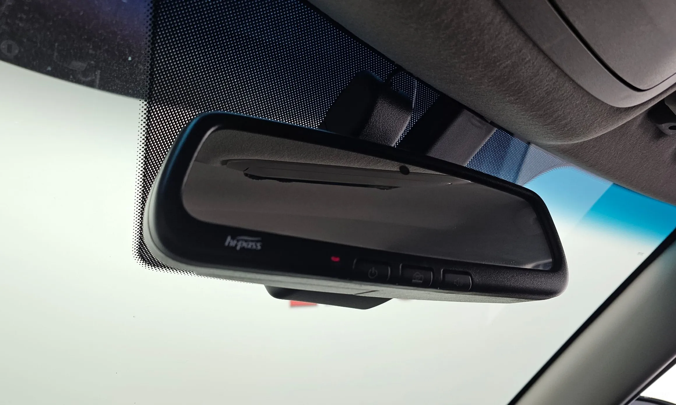 KG Mobility (SsangYong) Berry New Tivoli превью 18